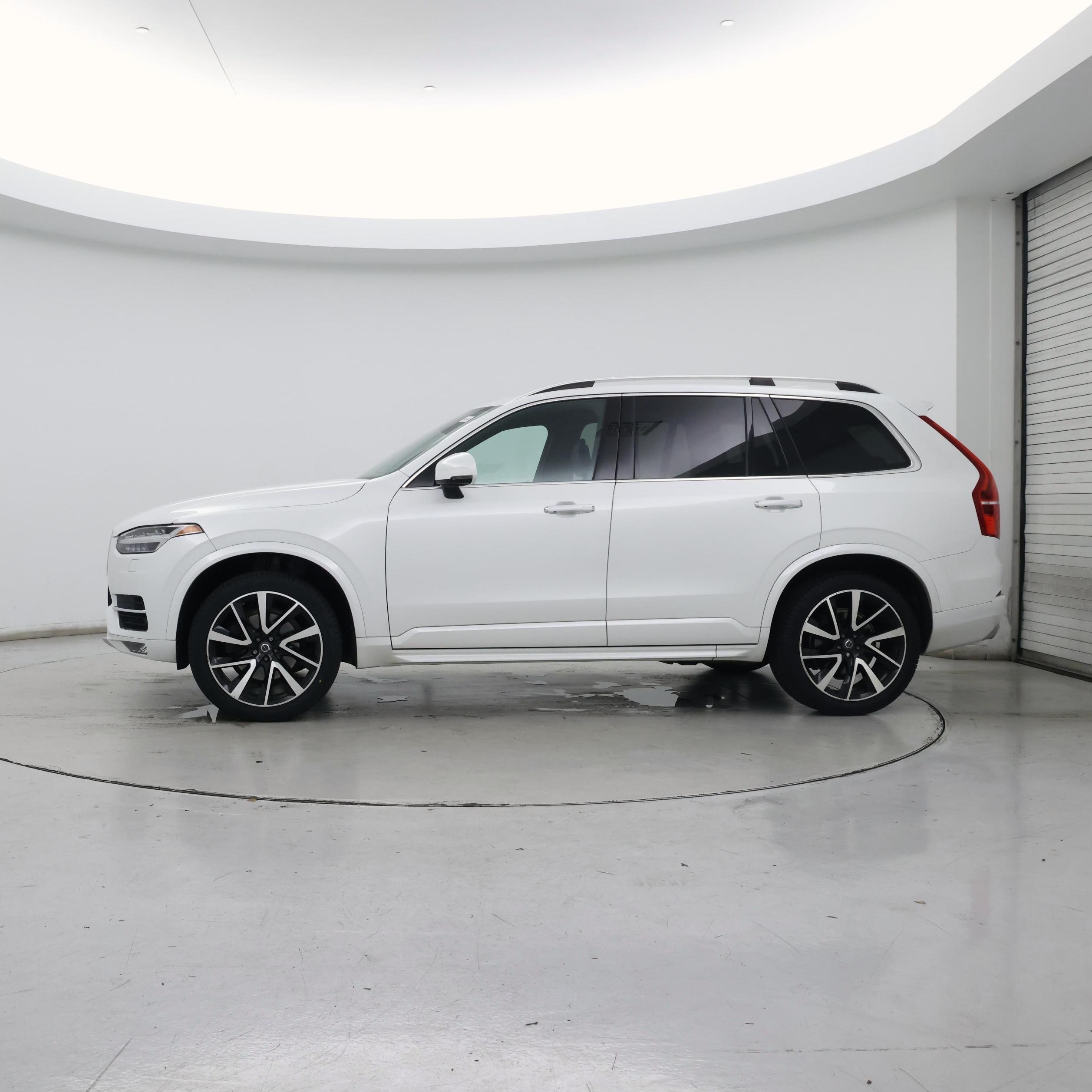 Thumbnail: 2018 Volvo XC90 - 3