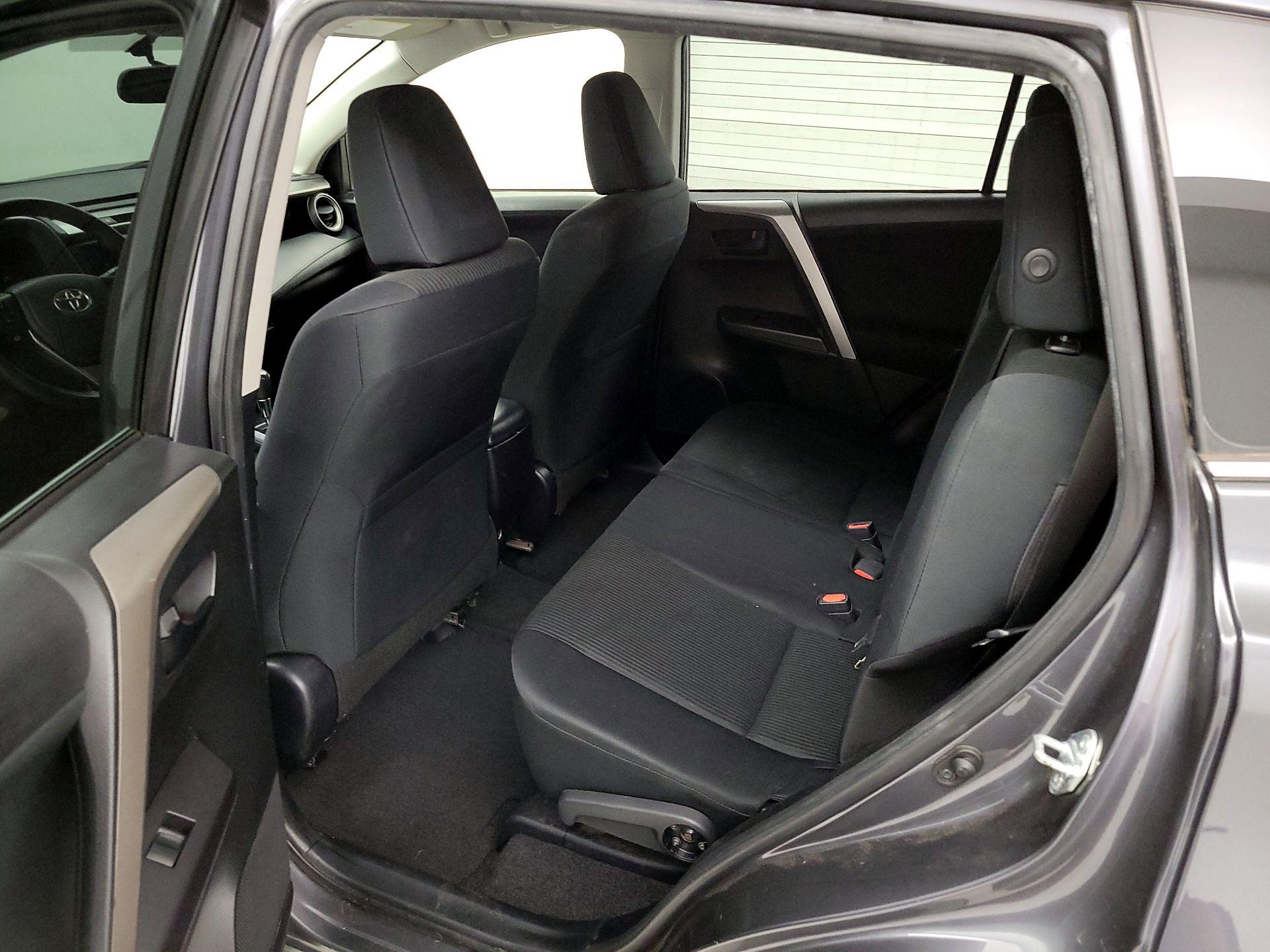 Thumbnail: 2016 Toyota RAV4 - 19