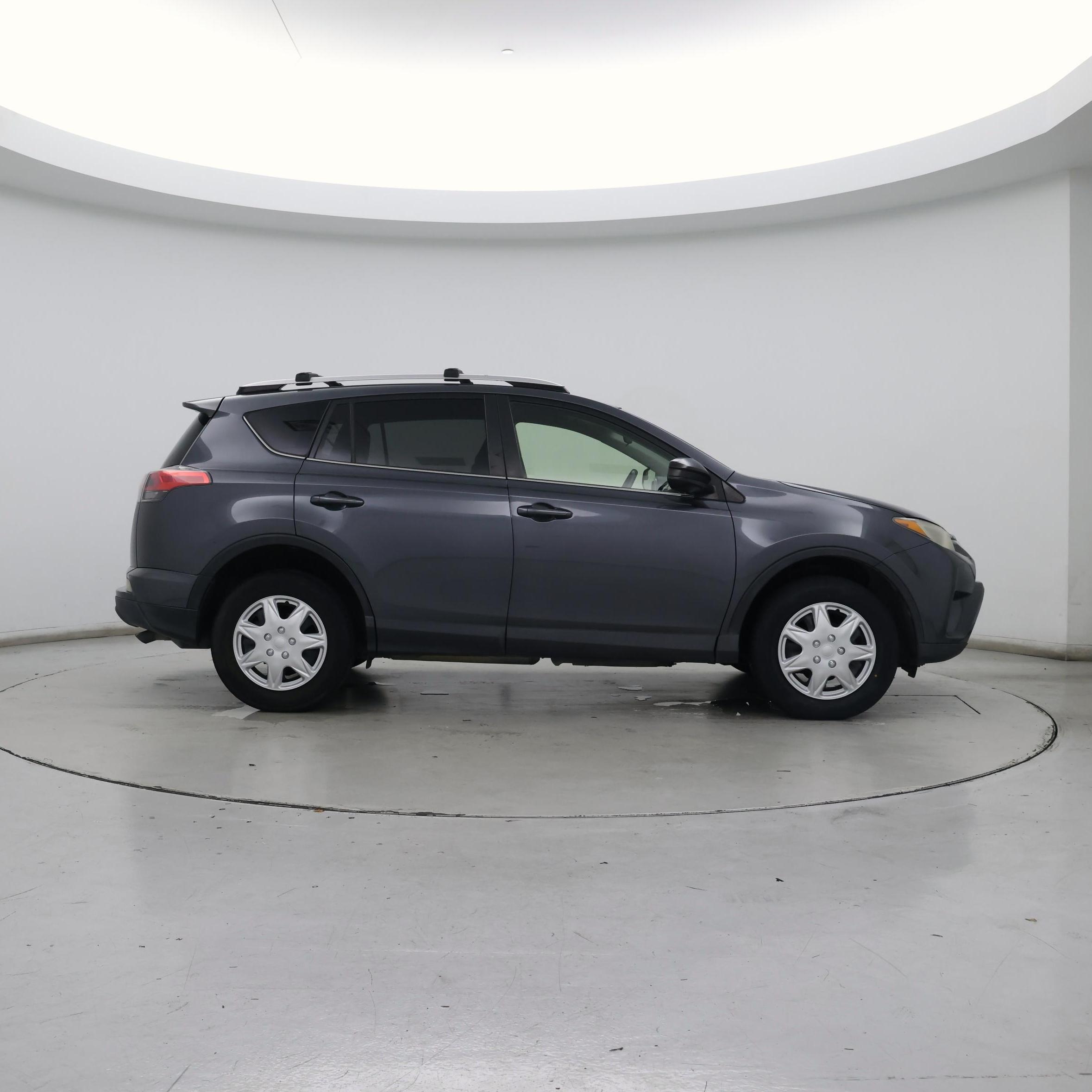 Thumbnail: 2016 Toyota RAV4 - 7