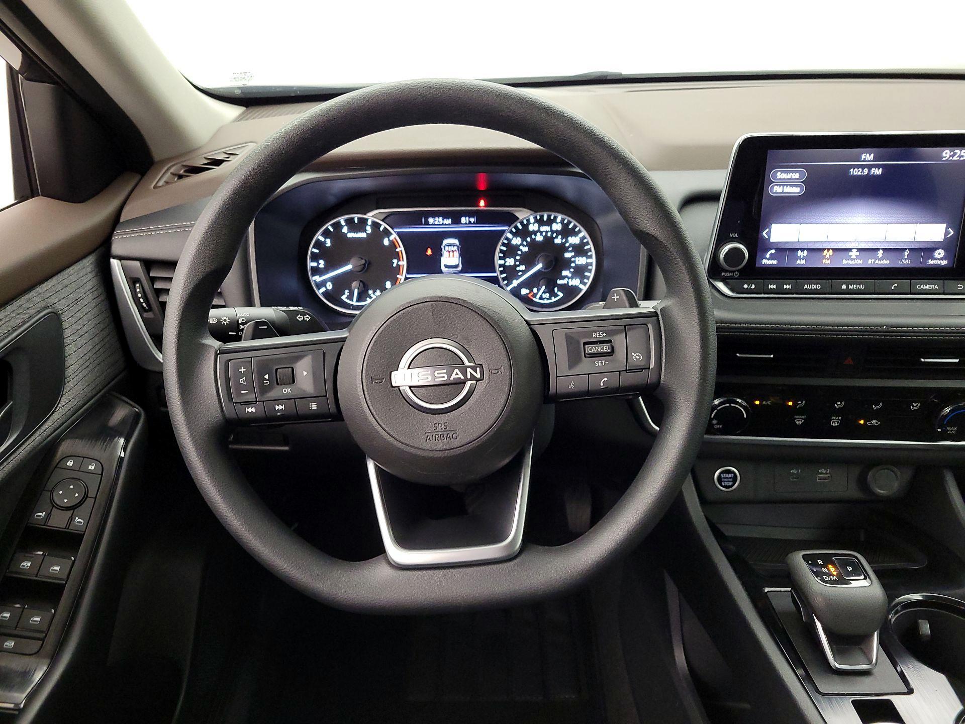 Thumbnail: 2023 Nissan Rogue - 10