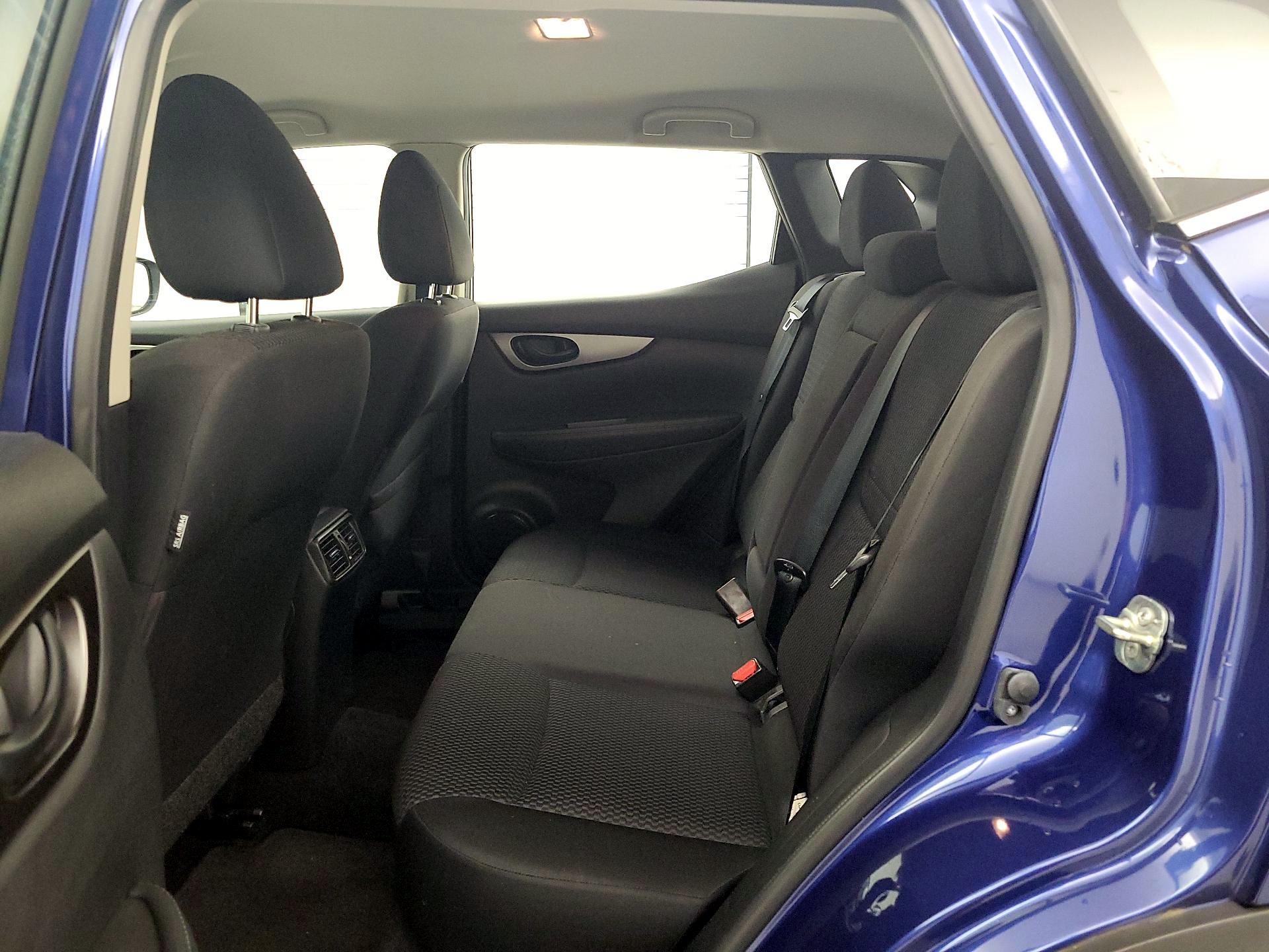 Thumbnail: 2019 Nissan Rogue Sport - 19