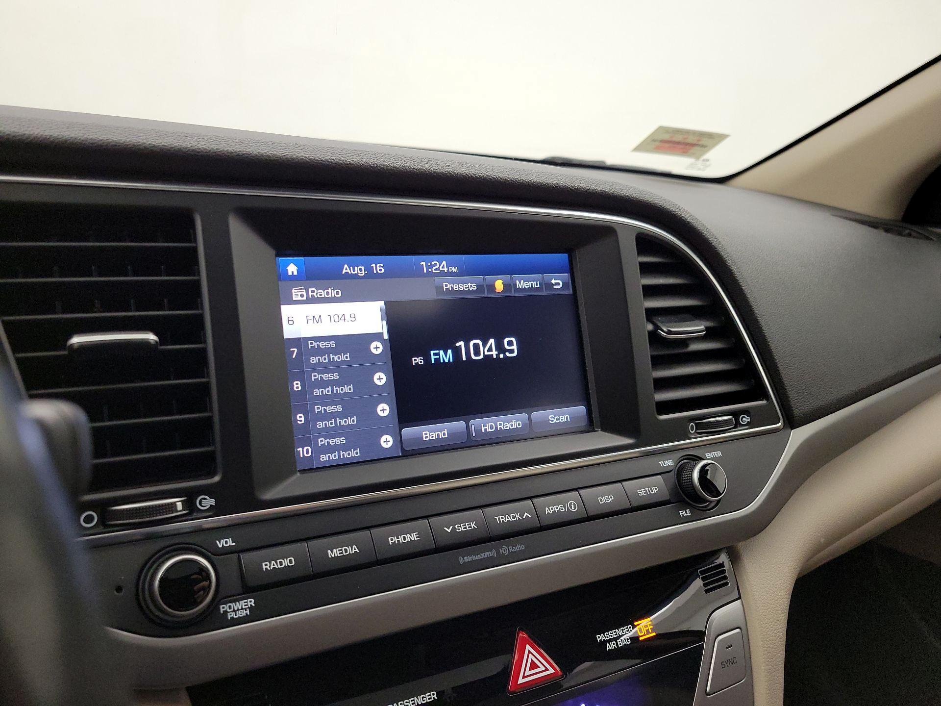 Thumbnail: 2018 Hyundai Elantra - 15