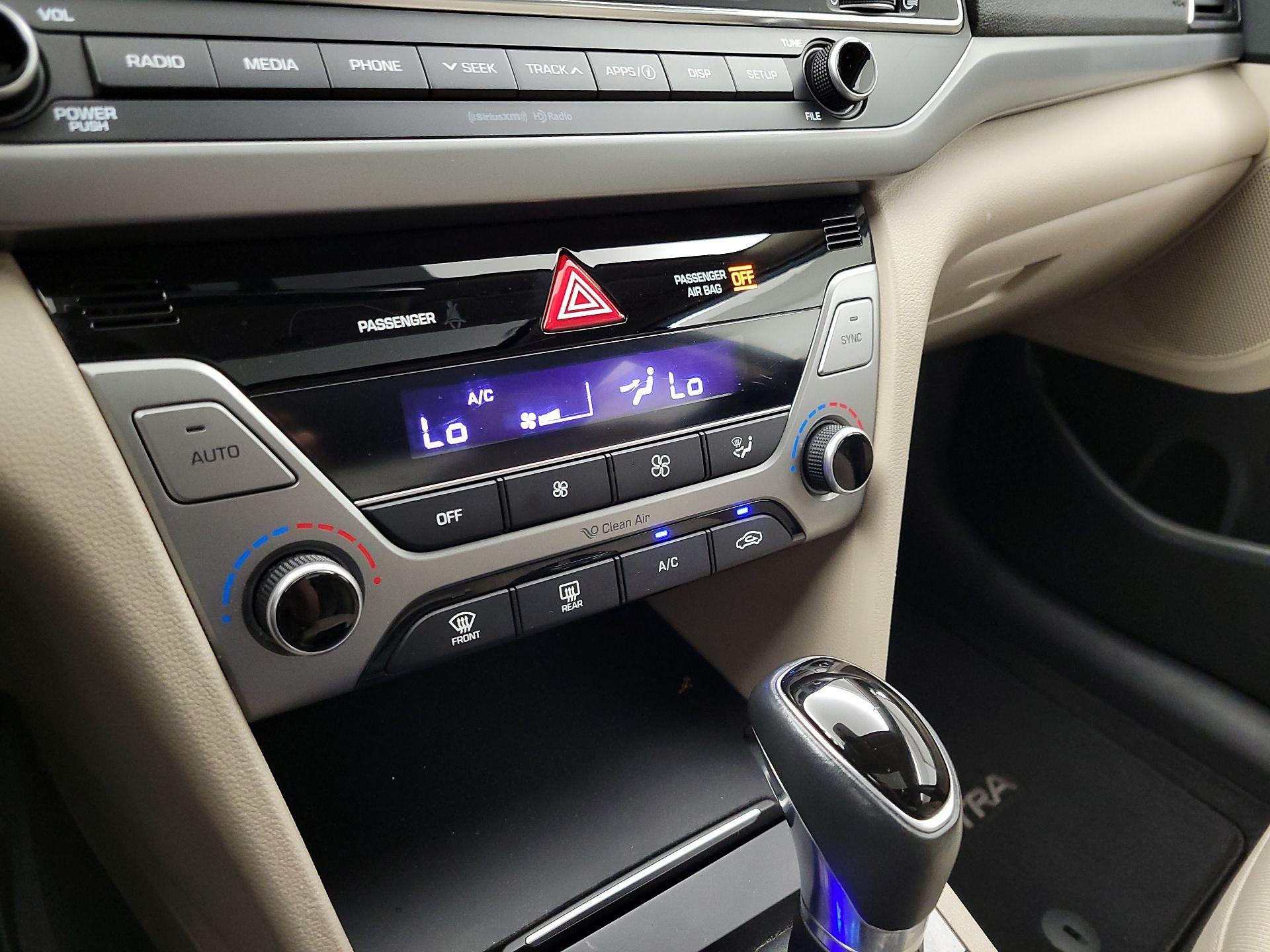 Thumbnail: 2018 Hyundai Elantra - 16