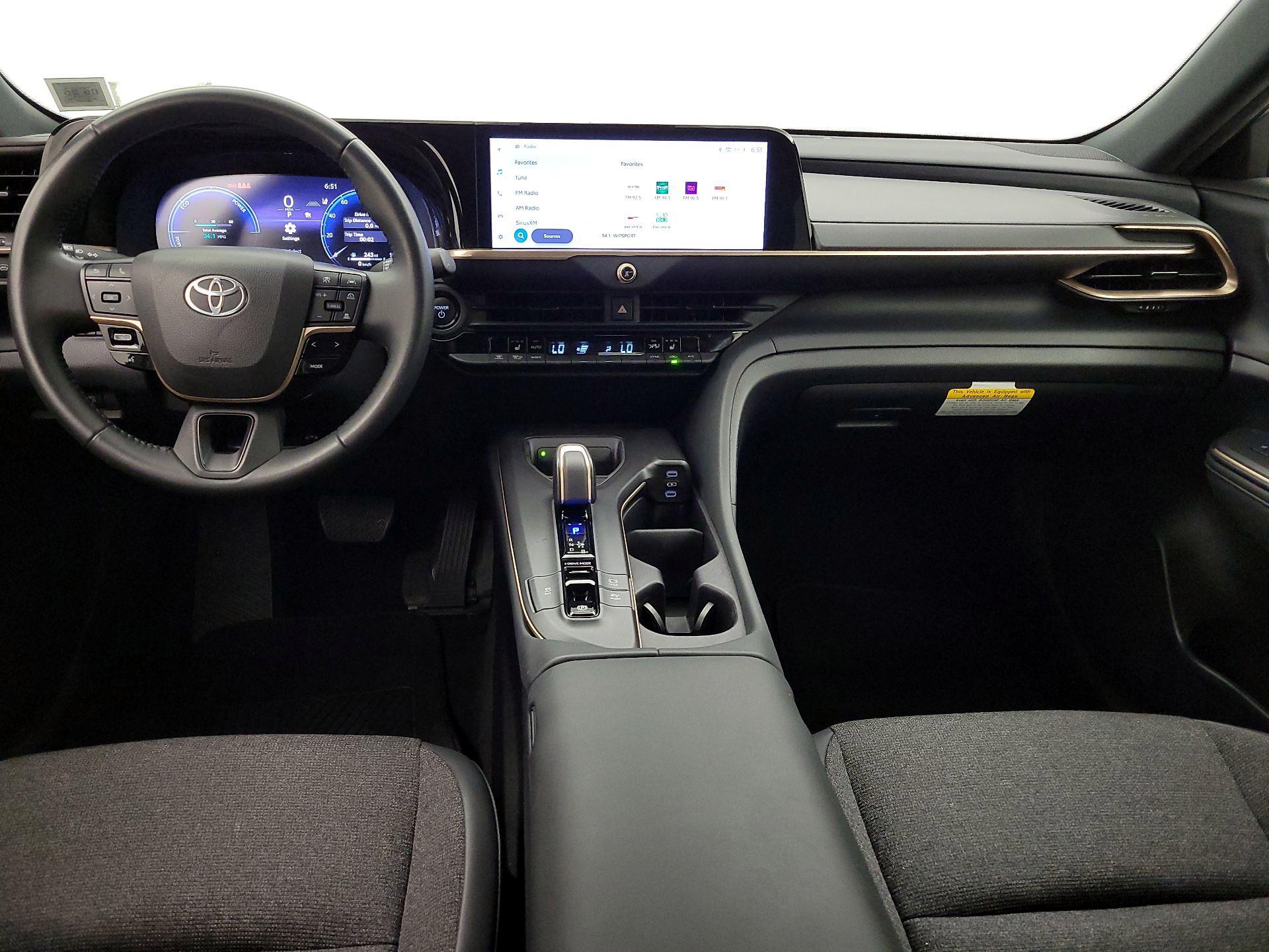 Thumbnail: 2023 Toyota Crown - 9