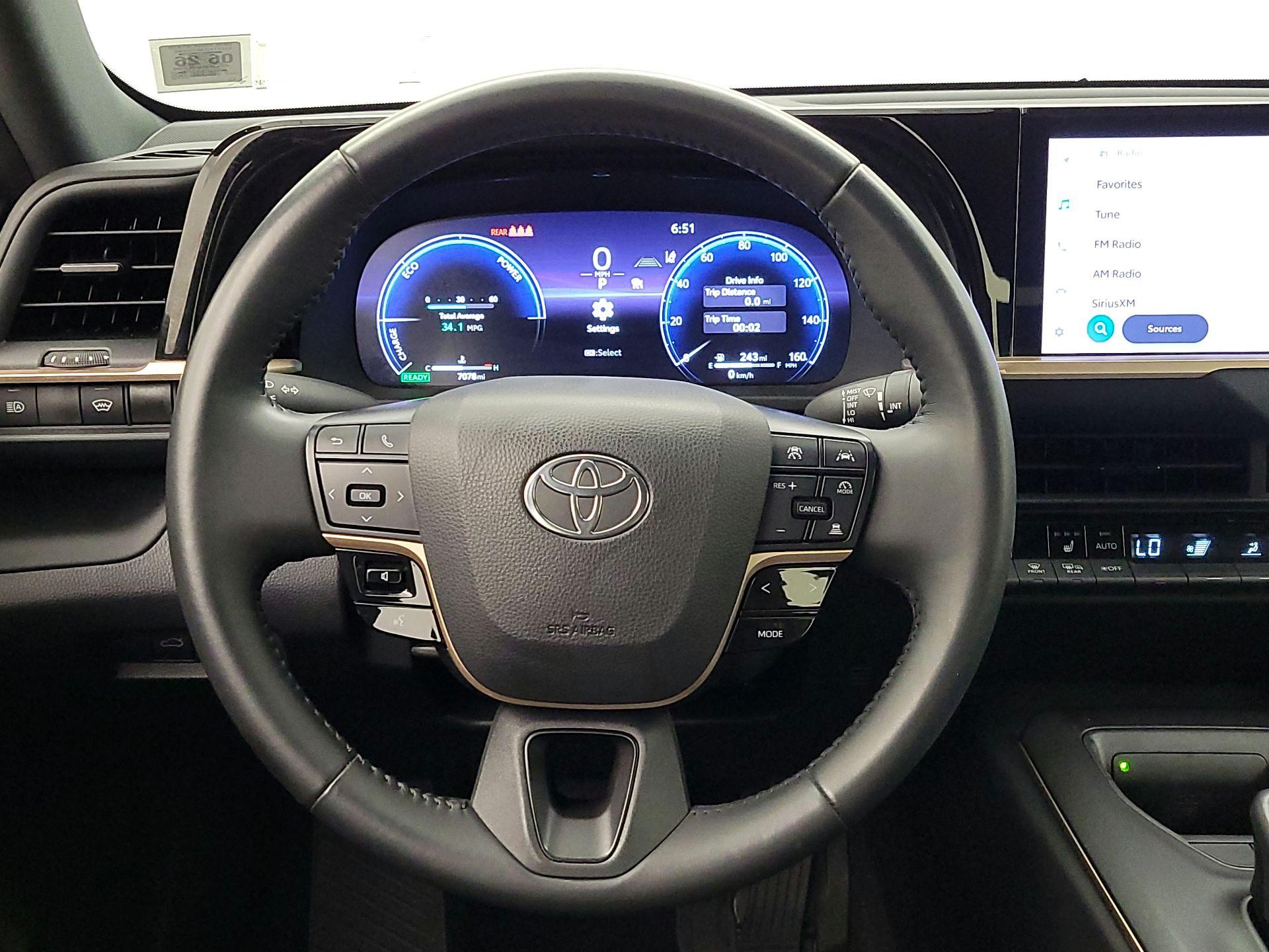 Thumbnail: 2023 Toyota Crown - 10