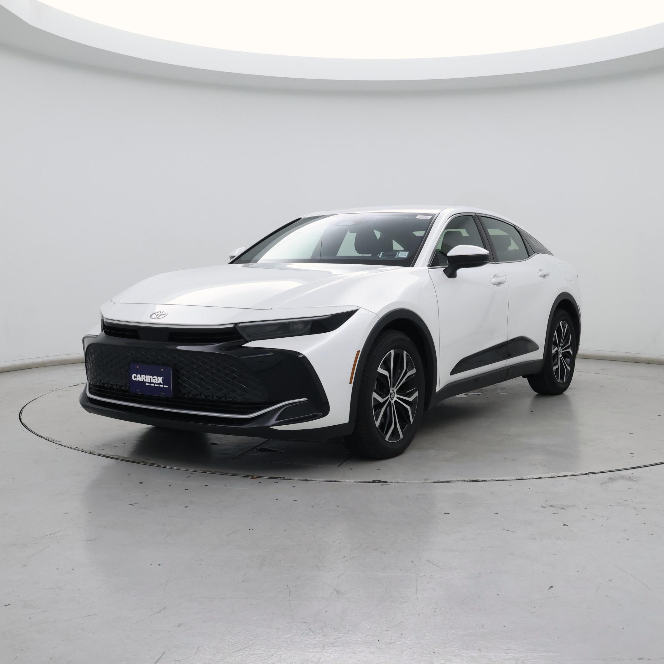 Thumbnail: 2023 Toyota Crown - 4