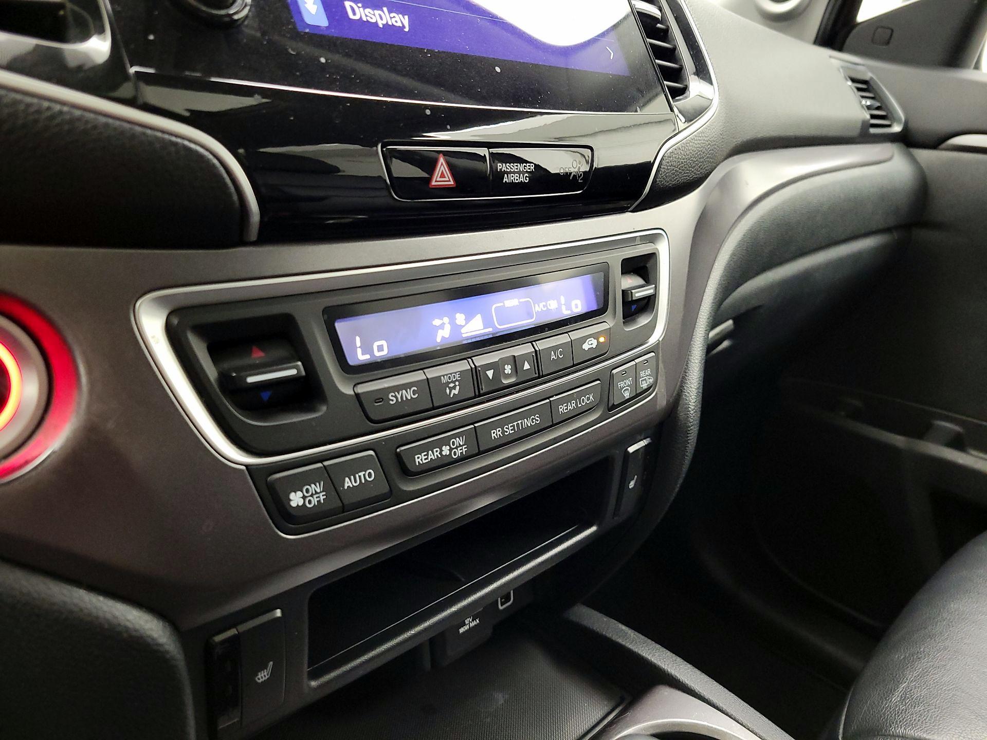 Thumbnail: 2020 Honda Pilot - 16