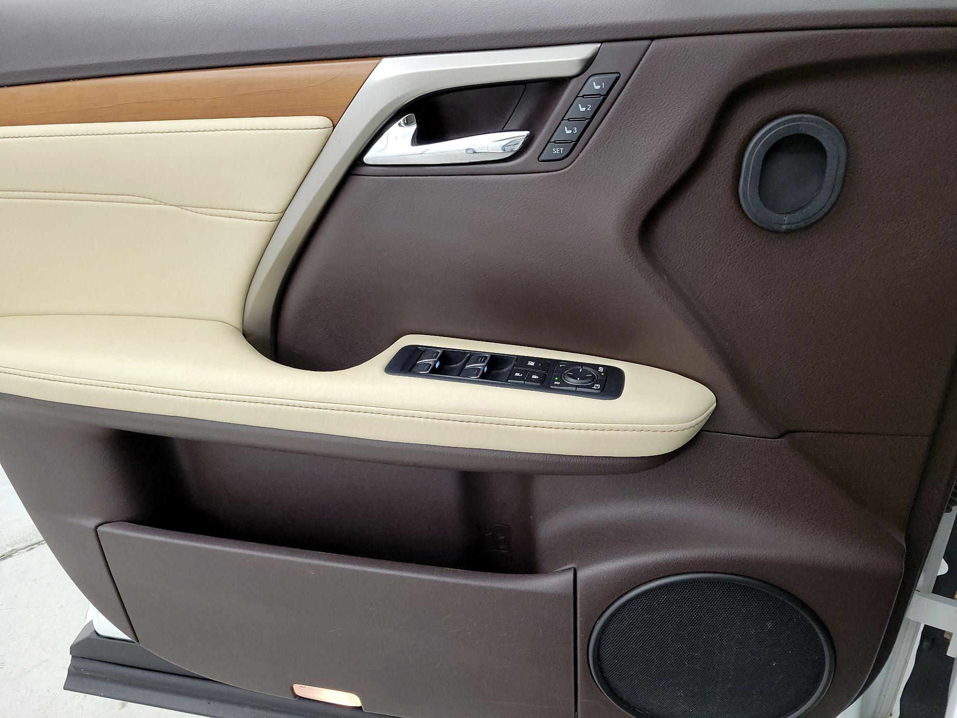 Thumbnail: 2016 Lexus RX - 12