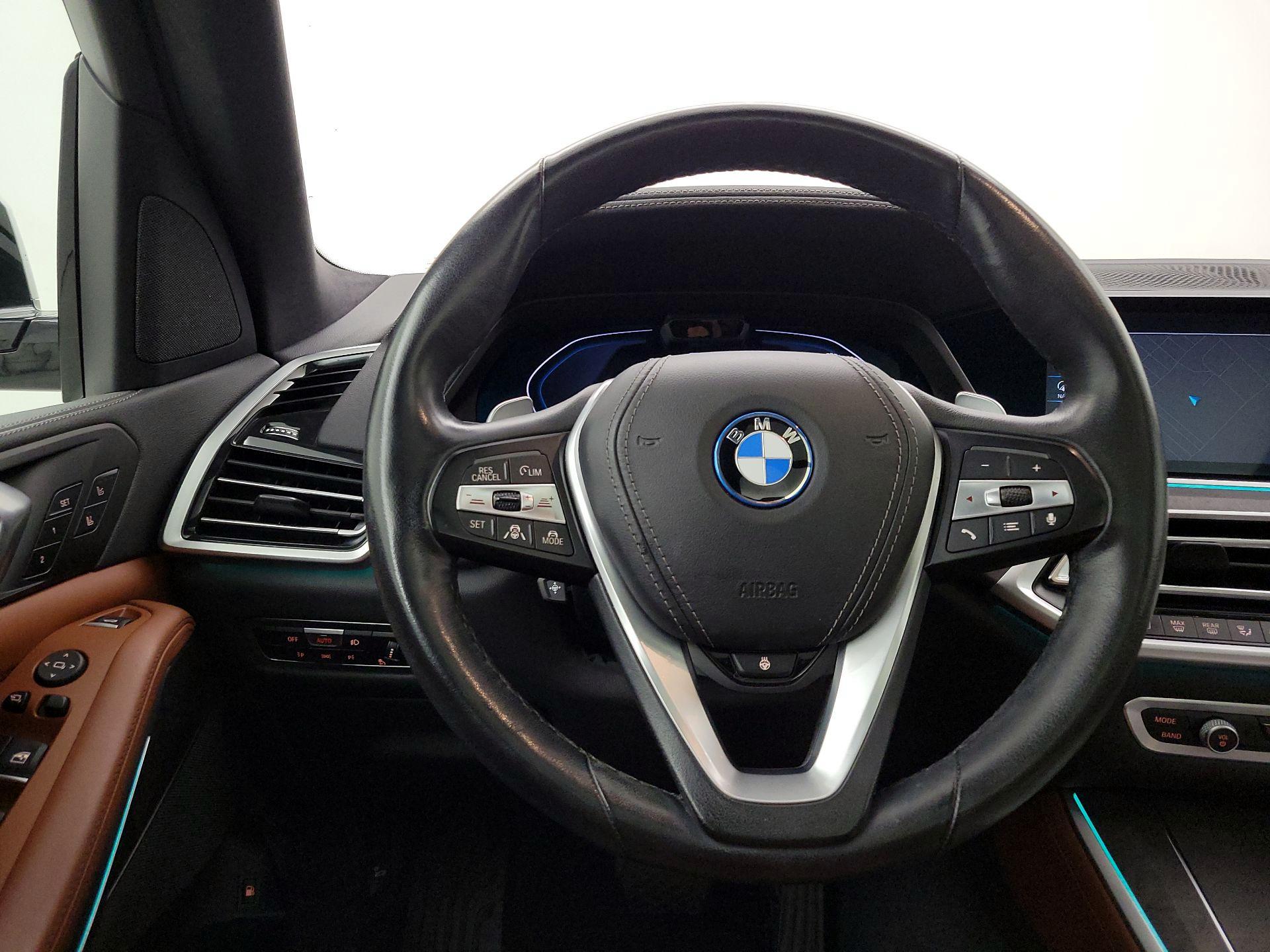 Thumbnail: 2022 BMW X5 - 10