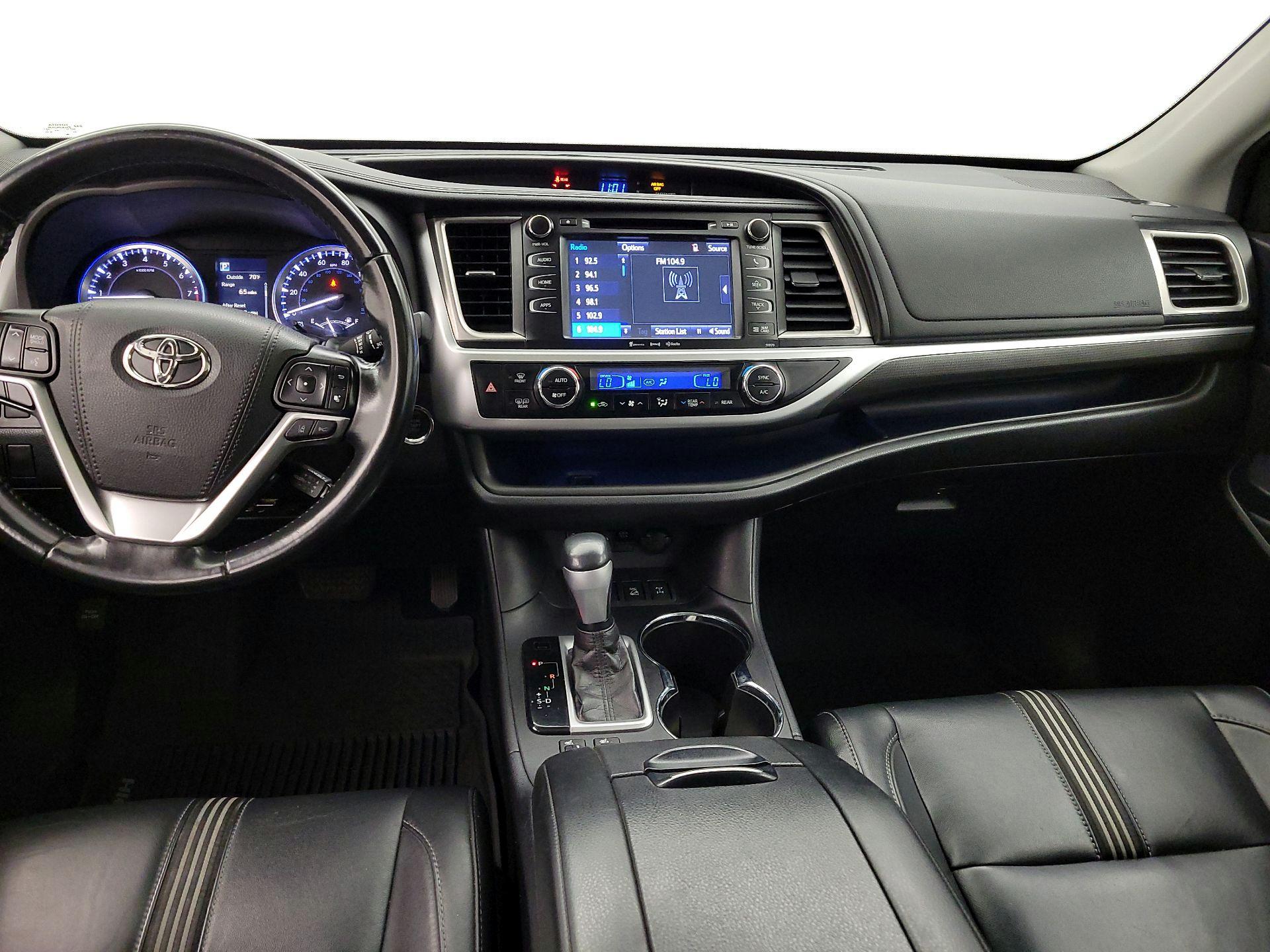 Thumbnail: 2018 Toyota Highlander - 9