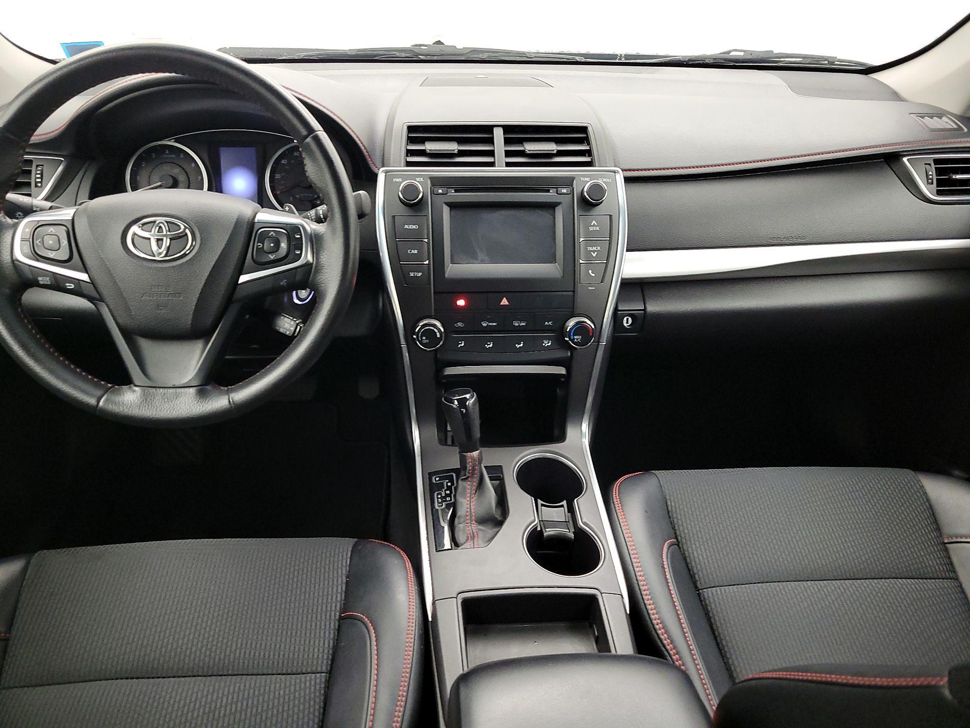 Thumbnail: 2017 Toyota Camry - 9