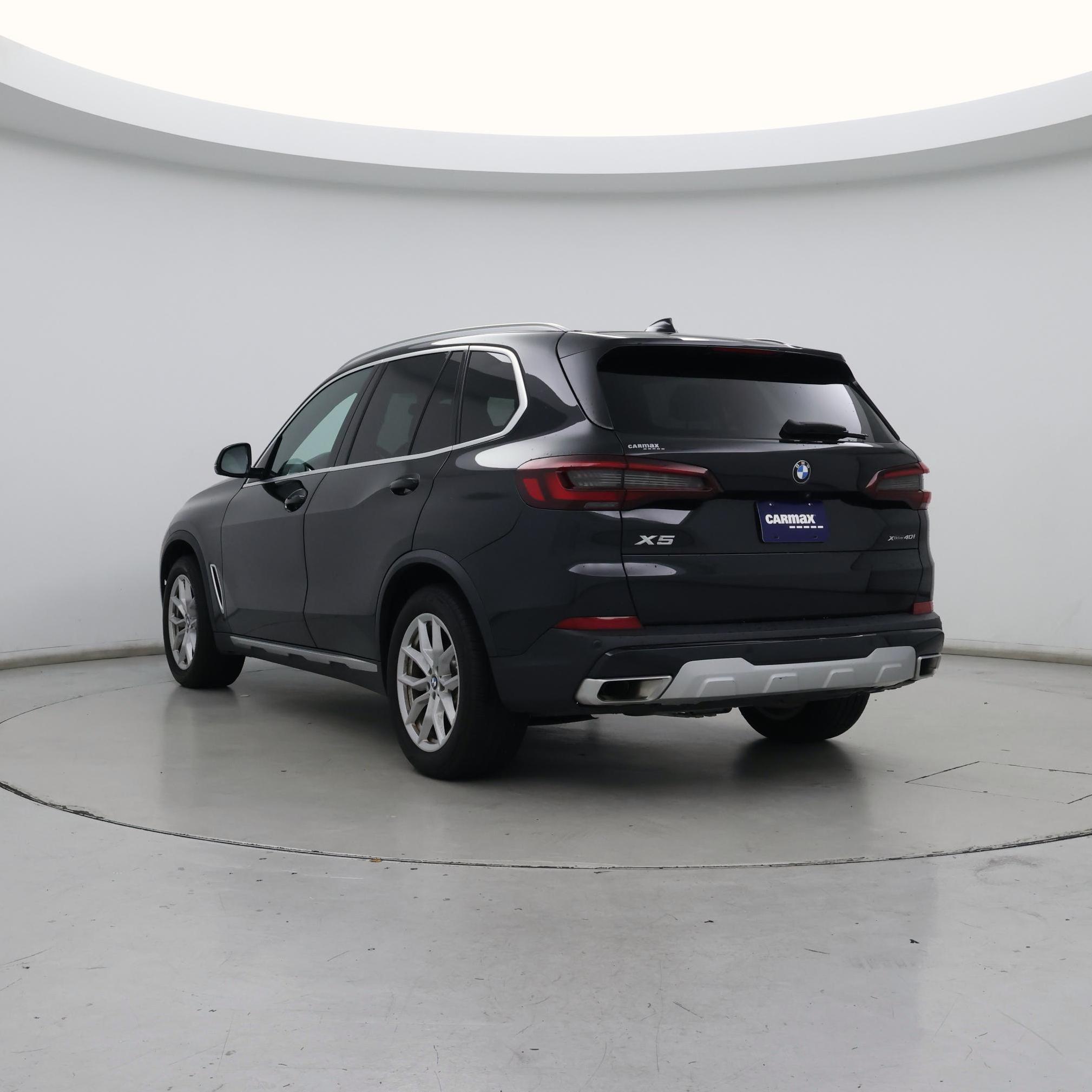 Thumbnail: 2023 BMW X5 - 2