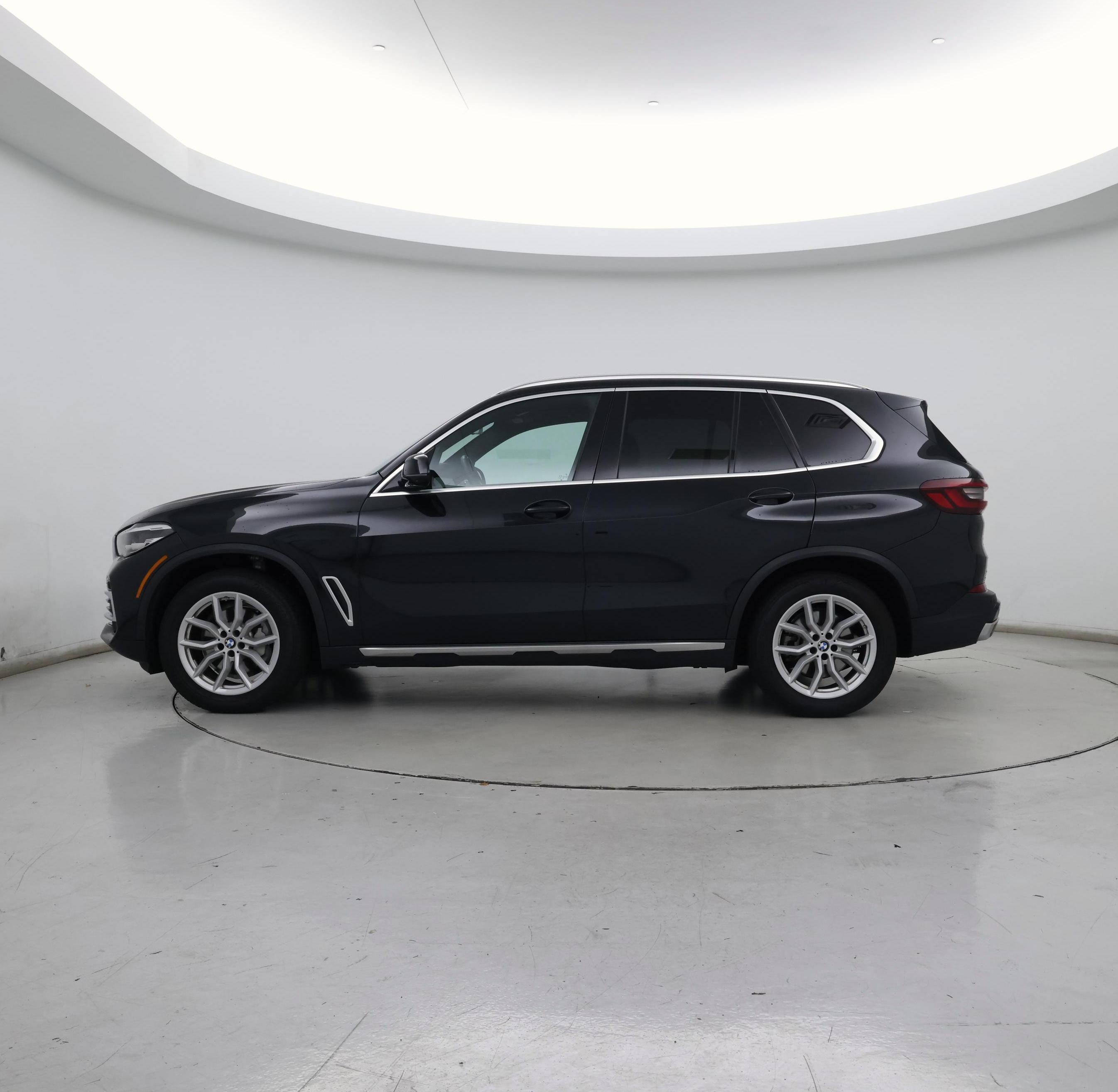 Thumbnail: 2023 BMW X5 - 3
