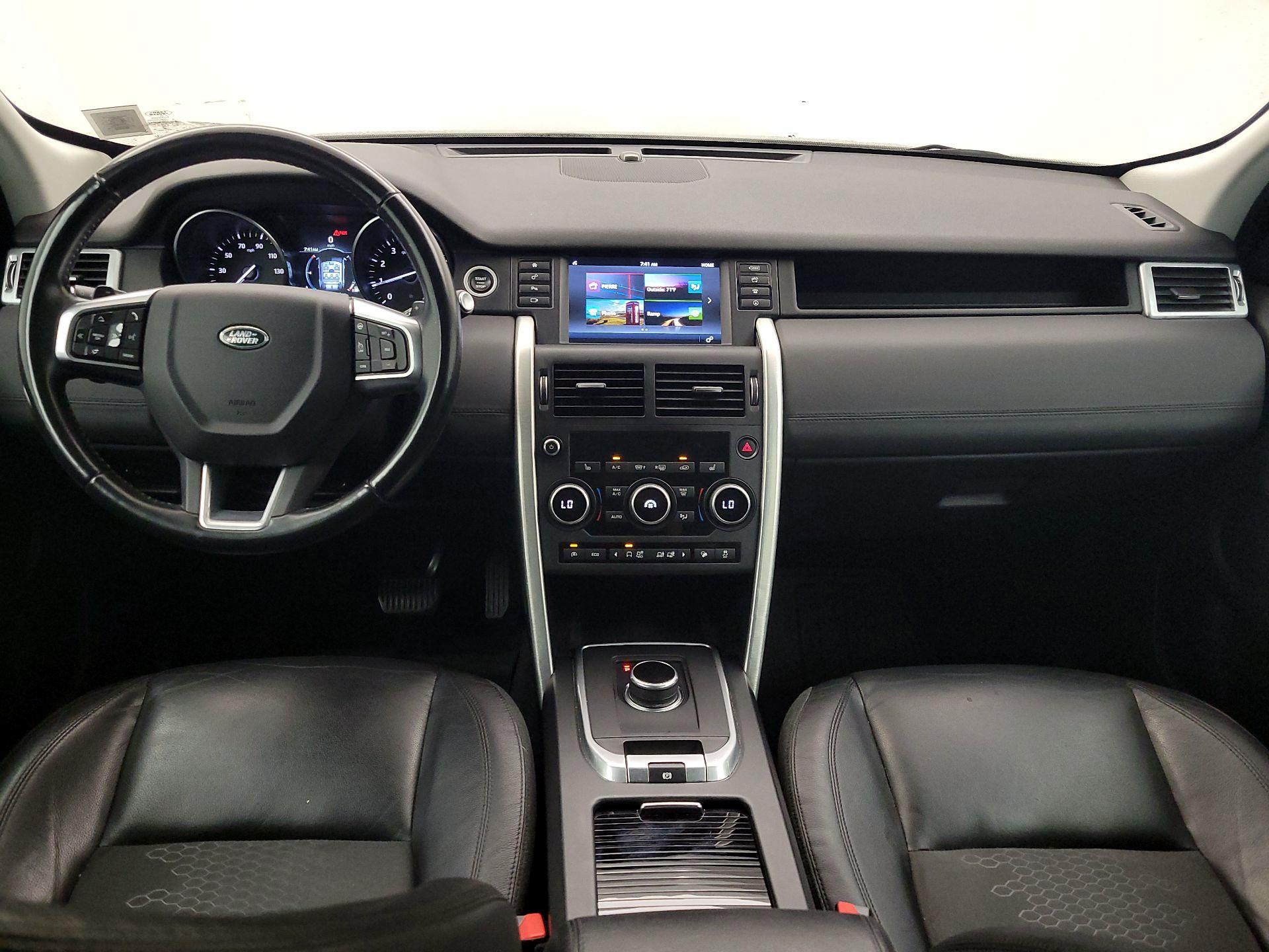 Thumbnail: 2017 Land Rover Discovery Sport - 9