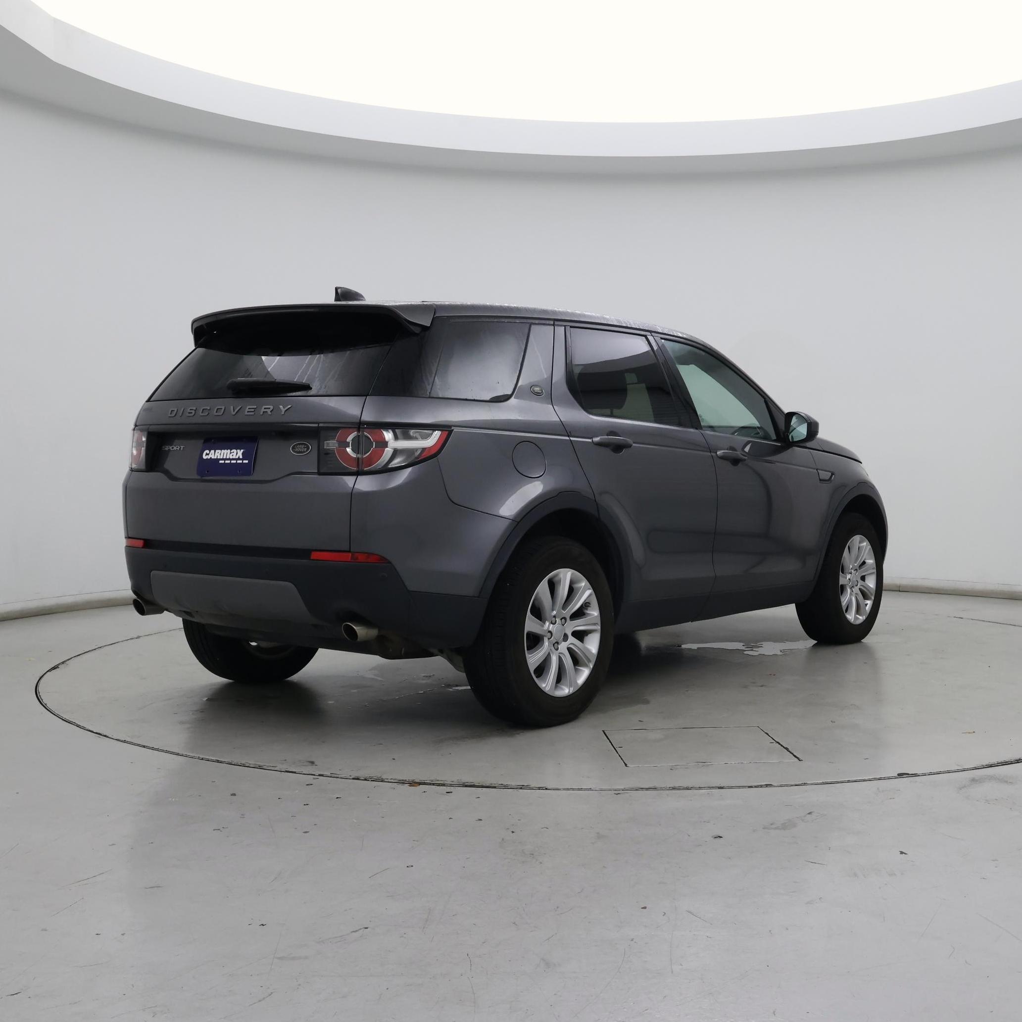 Thumbnail: 2017 Land Rover Discovery Sport - 8