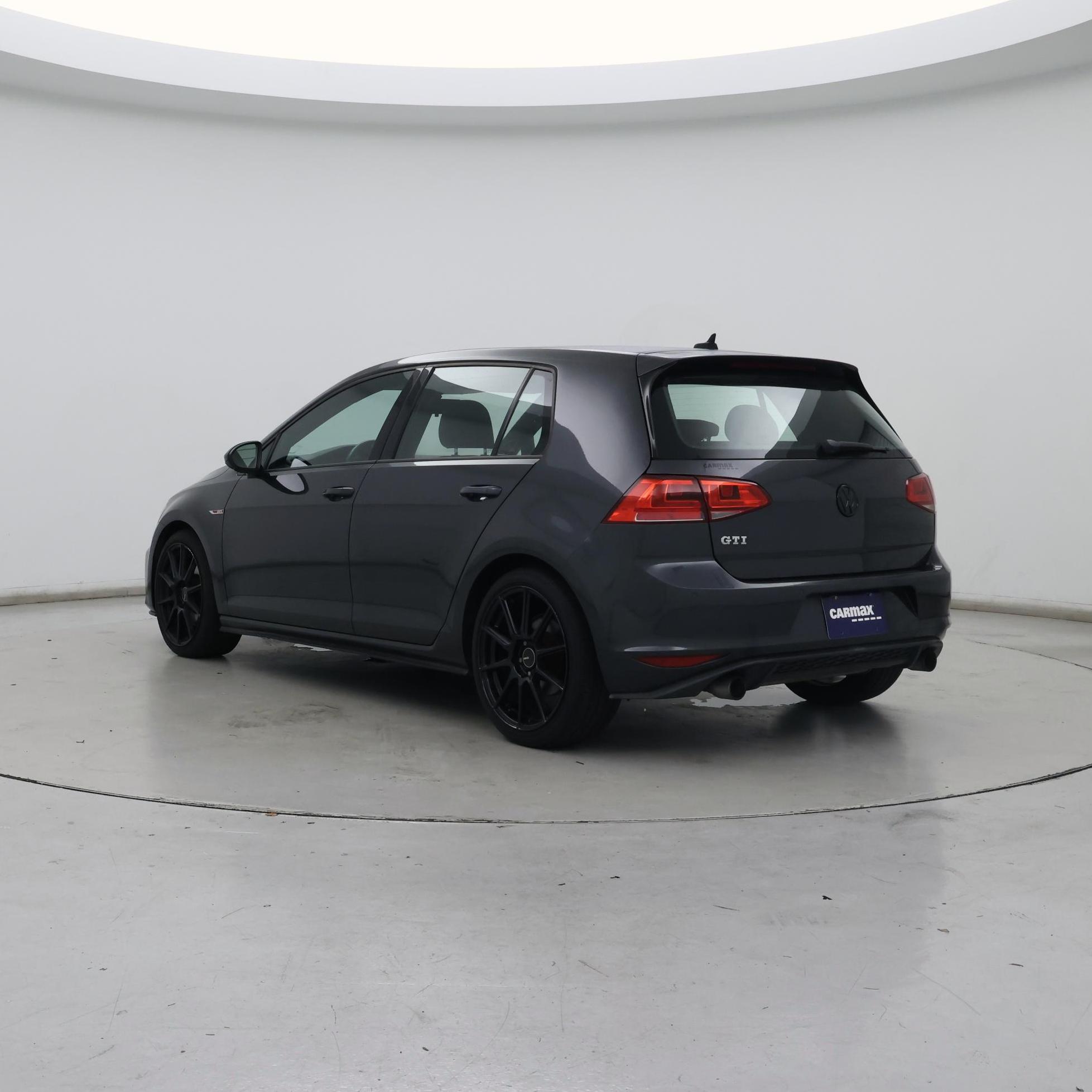 Thumbnail: 2015 Volkswagen Golf - 2