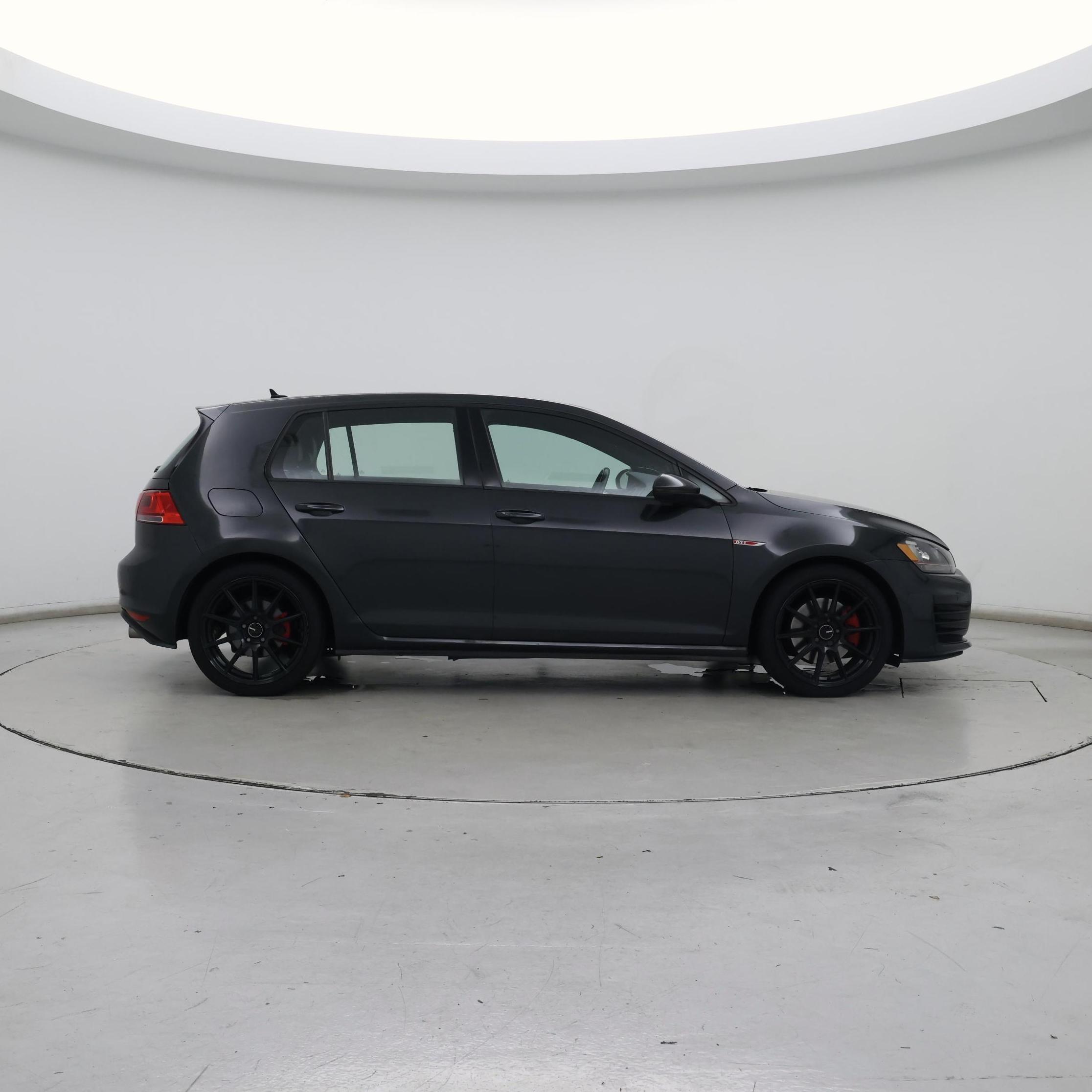 Thumbnail: 2015 Volkswagen Golf - 7