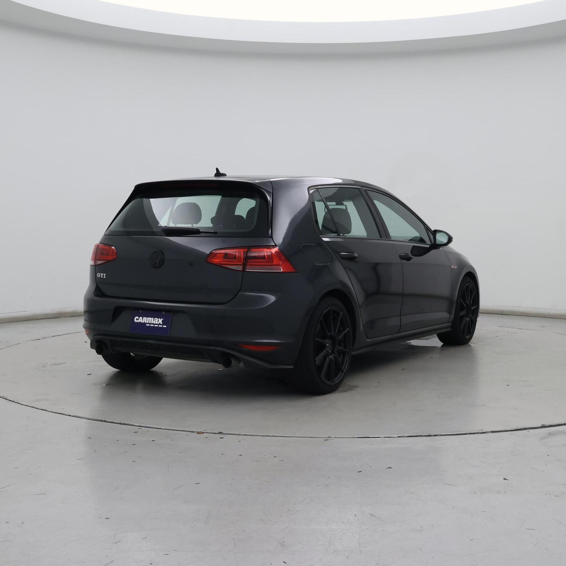 Thumbnail: 2015 Volkswagen Golf - 8