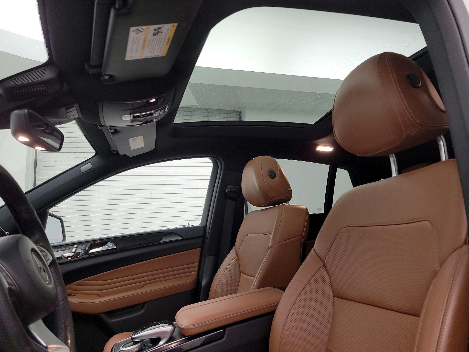 Thumbnail: 2019 Mercedes-Benz GLE - 19
