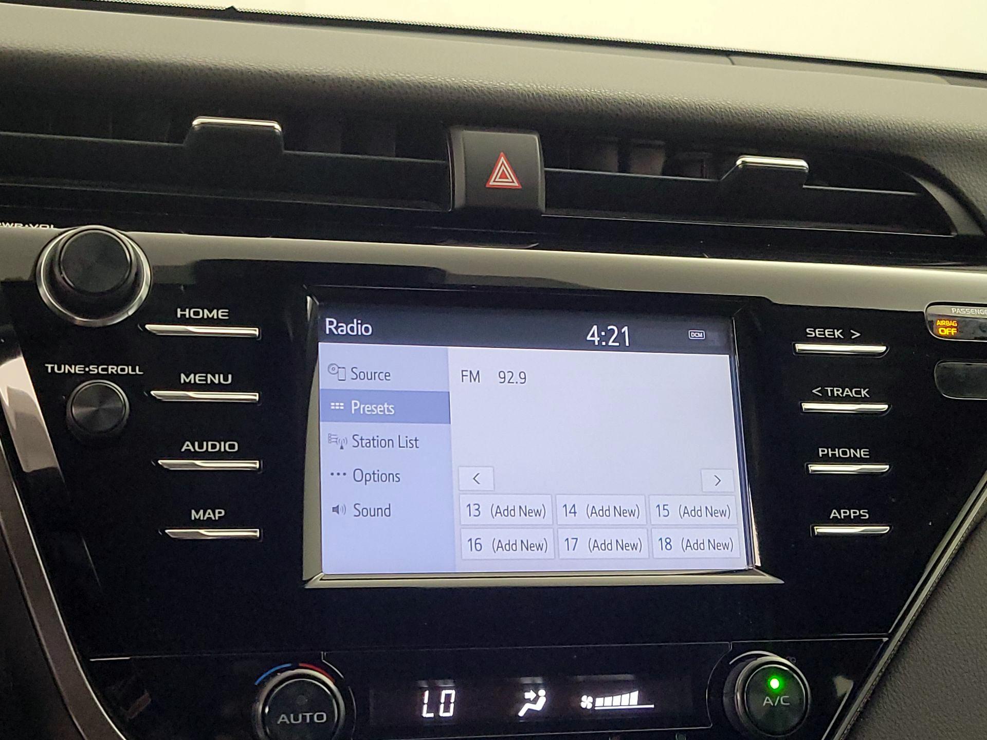 Thumbnail: 2019 Toyota Camry - 15