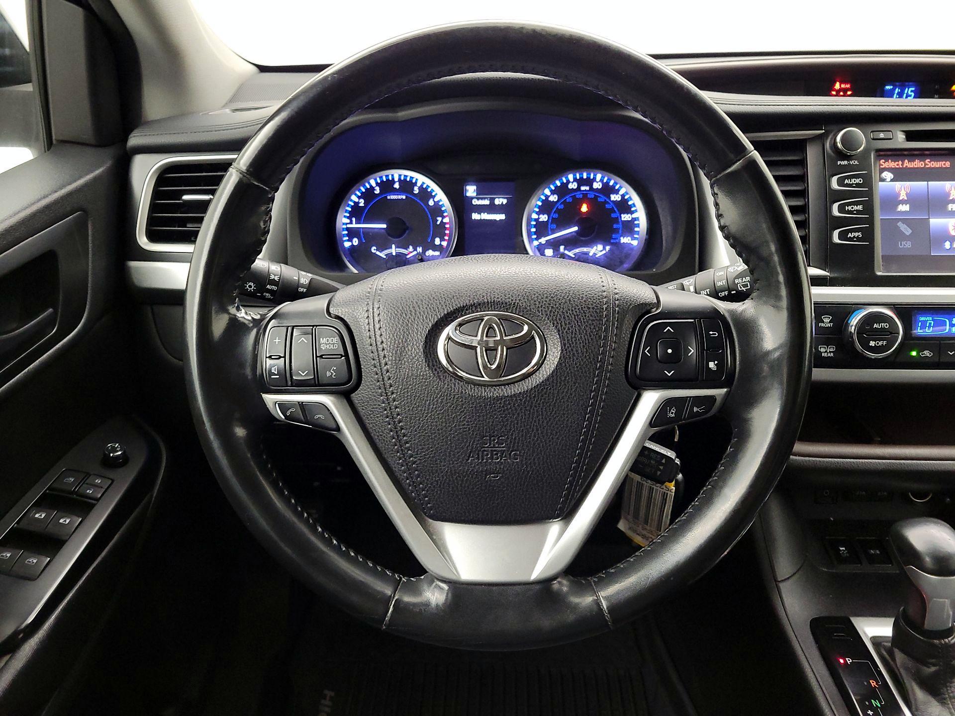 Thumbnail: 2018 Toyota Highlander - 10