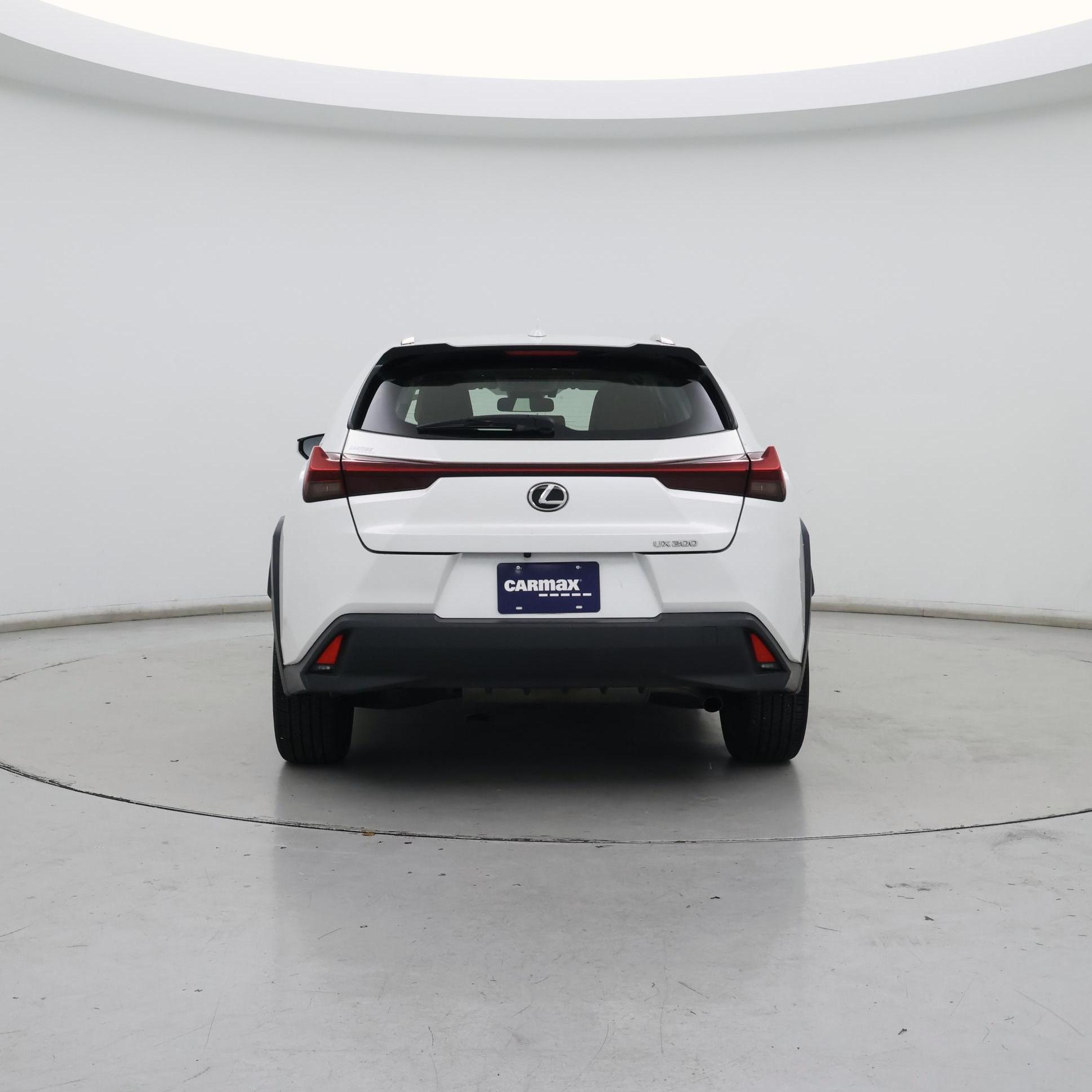 Thumbnail: 2022 Lexus UX - 6