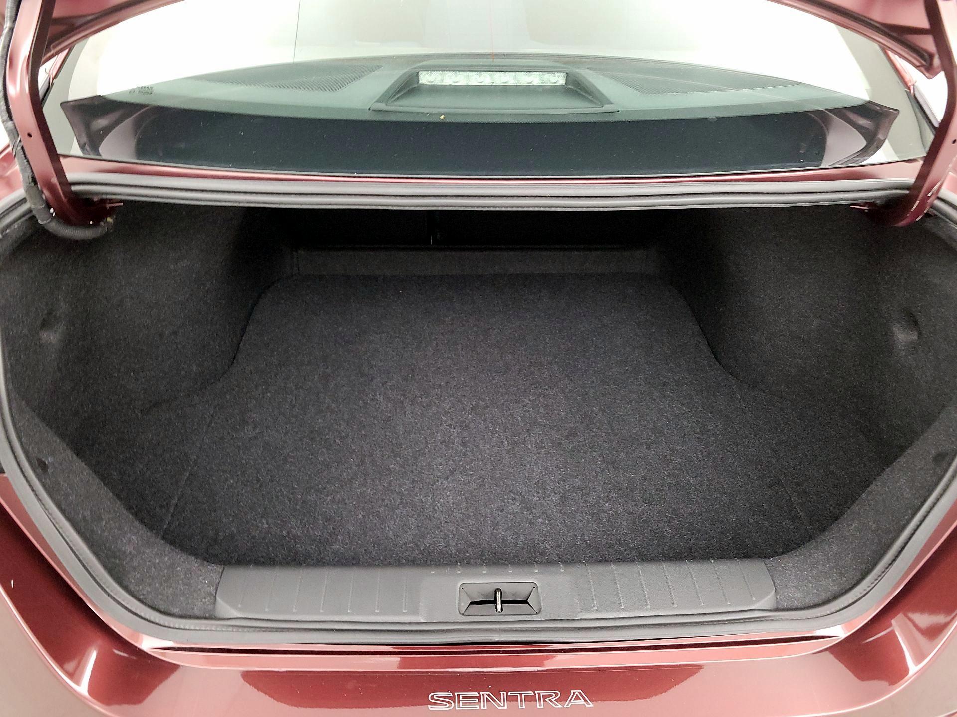 Thumbnail: 2021 Nissan Sentra - 20