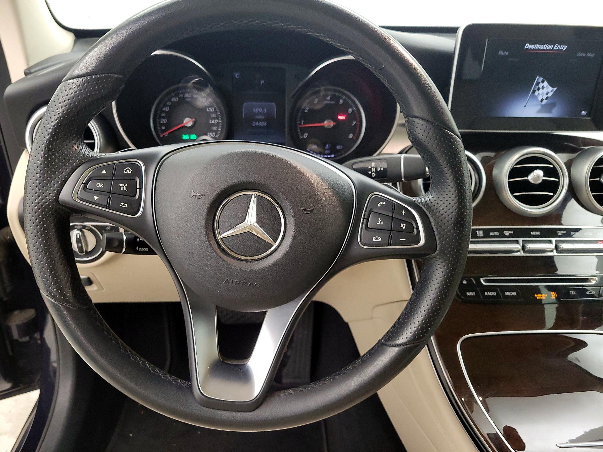 Thumbnail: 2017 Mercedes-Benz GLC - 10