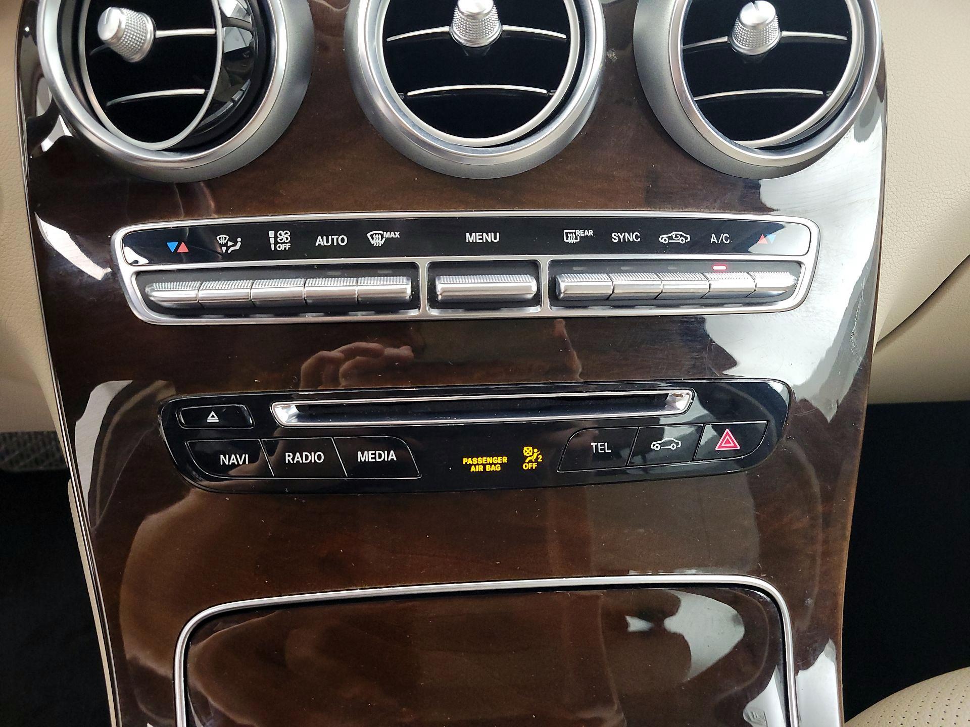 Thumbnail: 2017 Mercedes-Benz GLC - 16
