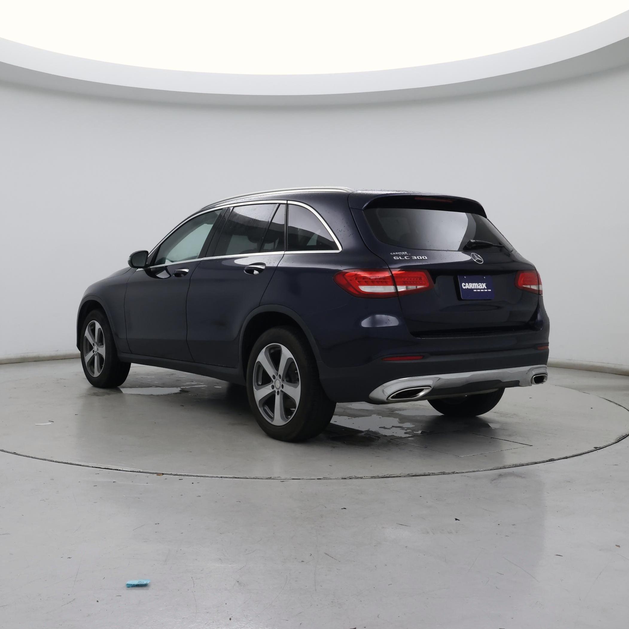 Thumbnail: 2017 Mercedes-Benz GLC - 2
