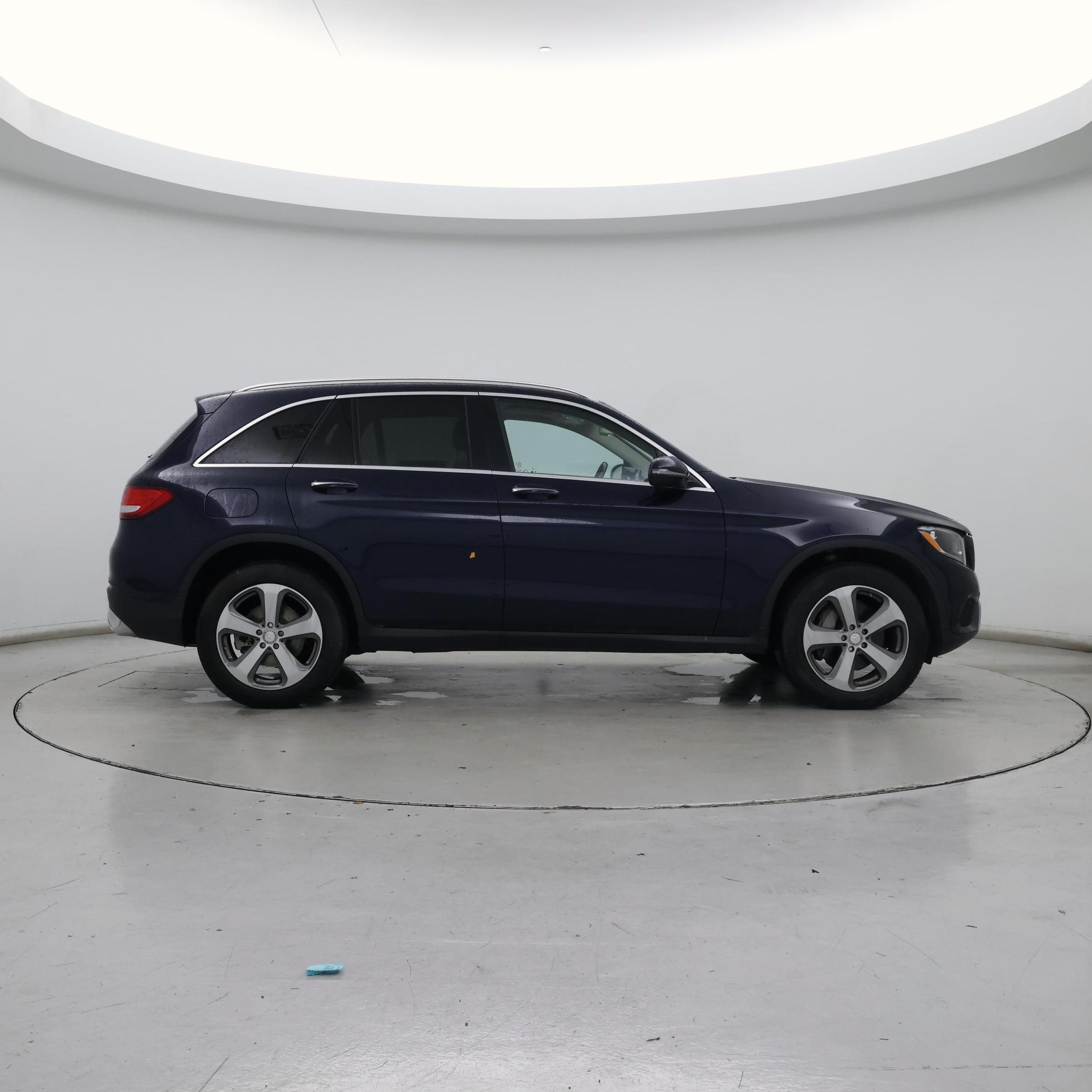 Thumbnail: 2017 Mercedes-Benz GLC - 7