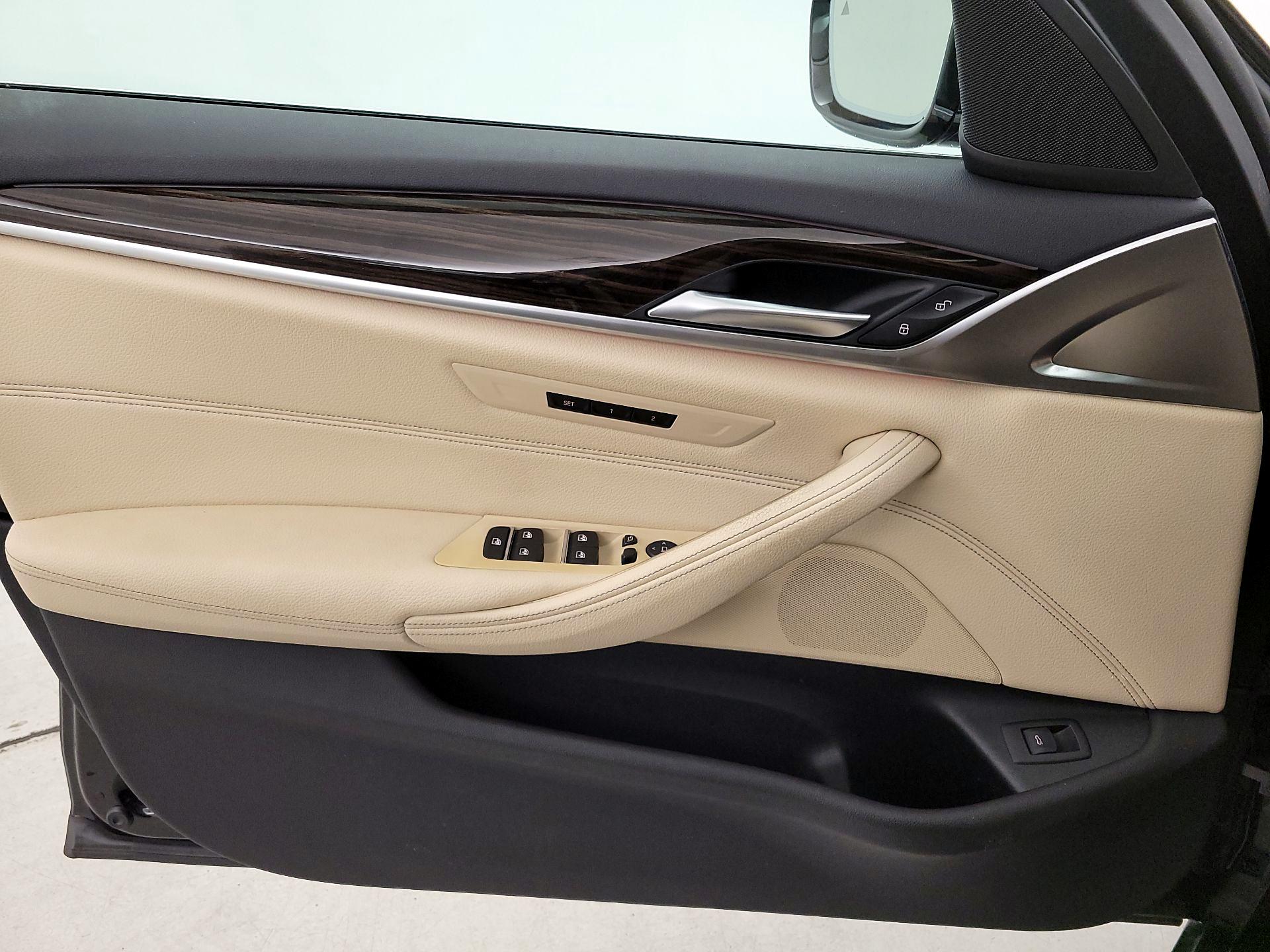 Thumbnail: 2019 BMW 5 Series - 12