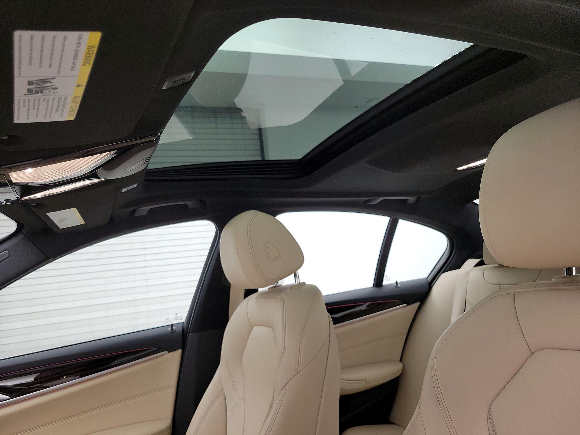 Thumbnail: 2019 BMW 5 Series - 19