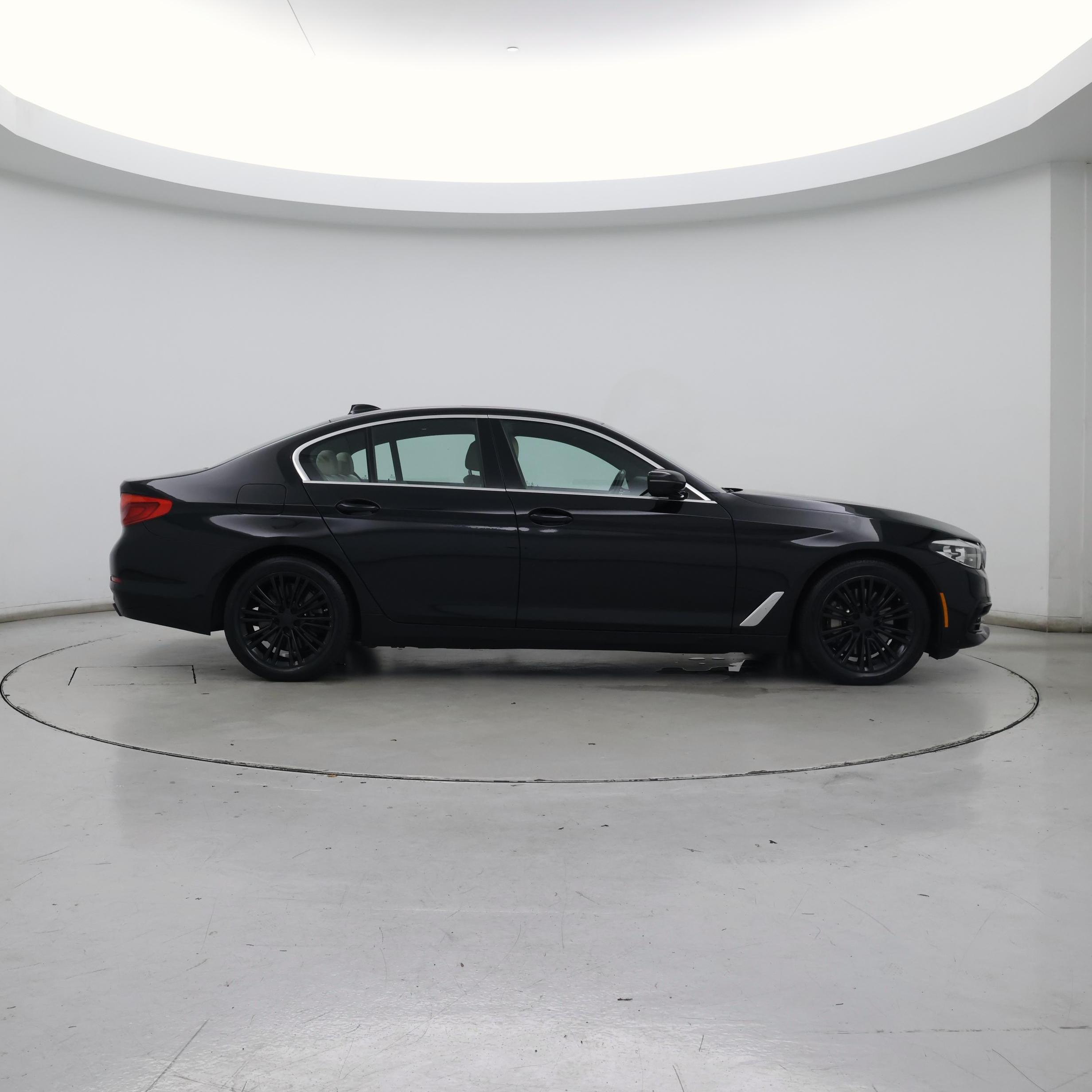 Thumbnail: 2019 BMW 5 Series - 7
