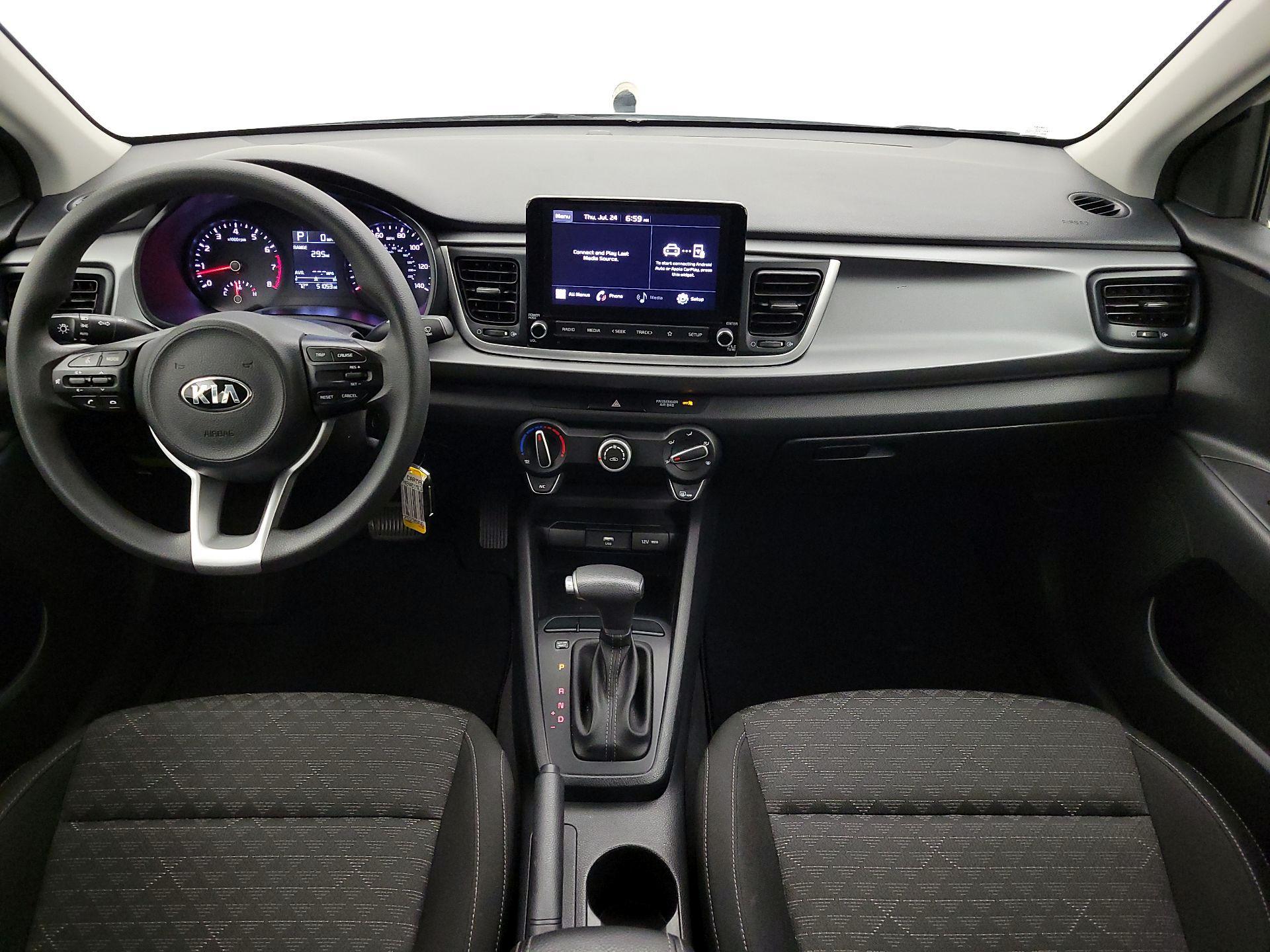 Thumbnail: 2021 Kia Rio - 9