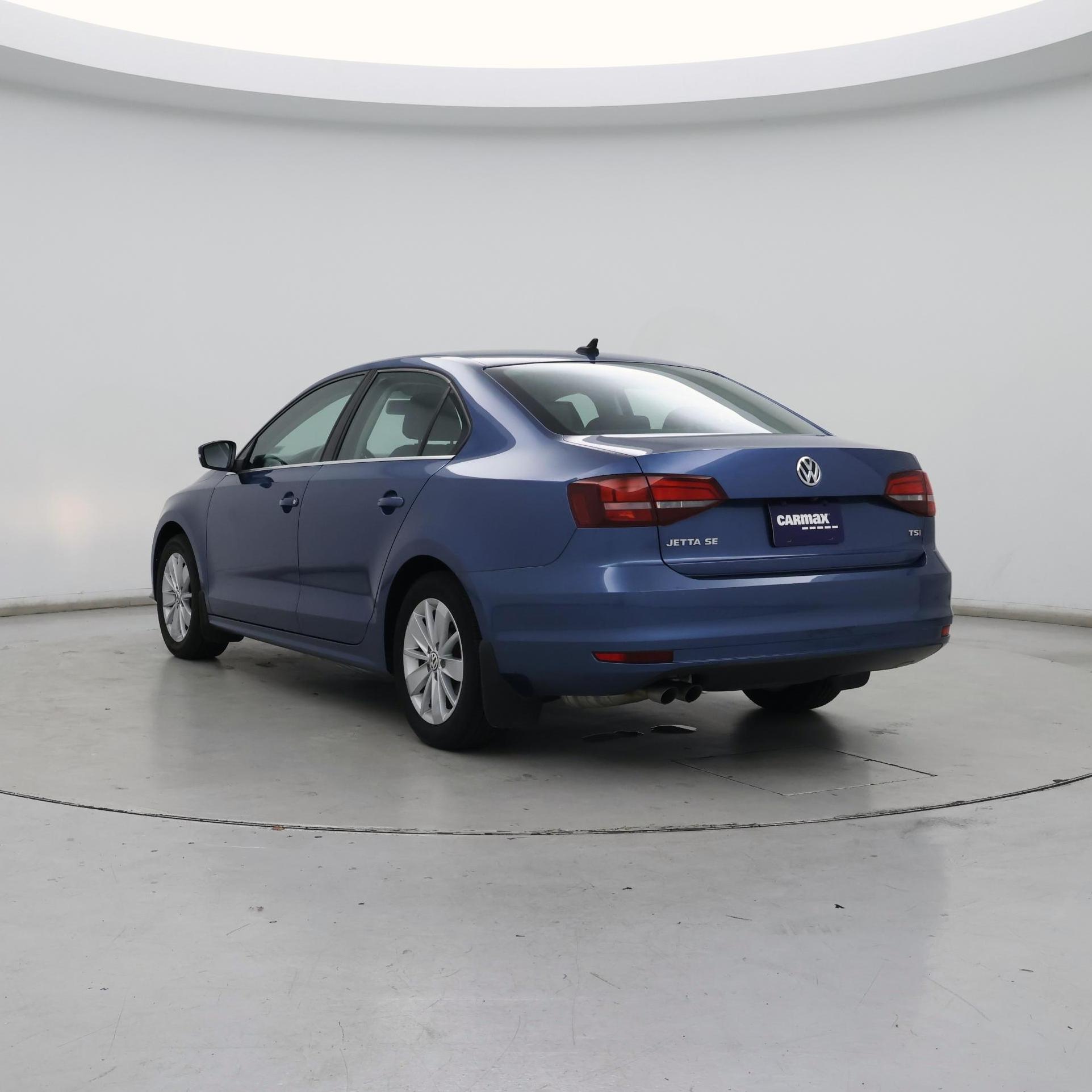 Thumbnail: 2016 Volkswagen Jetta - 2