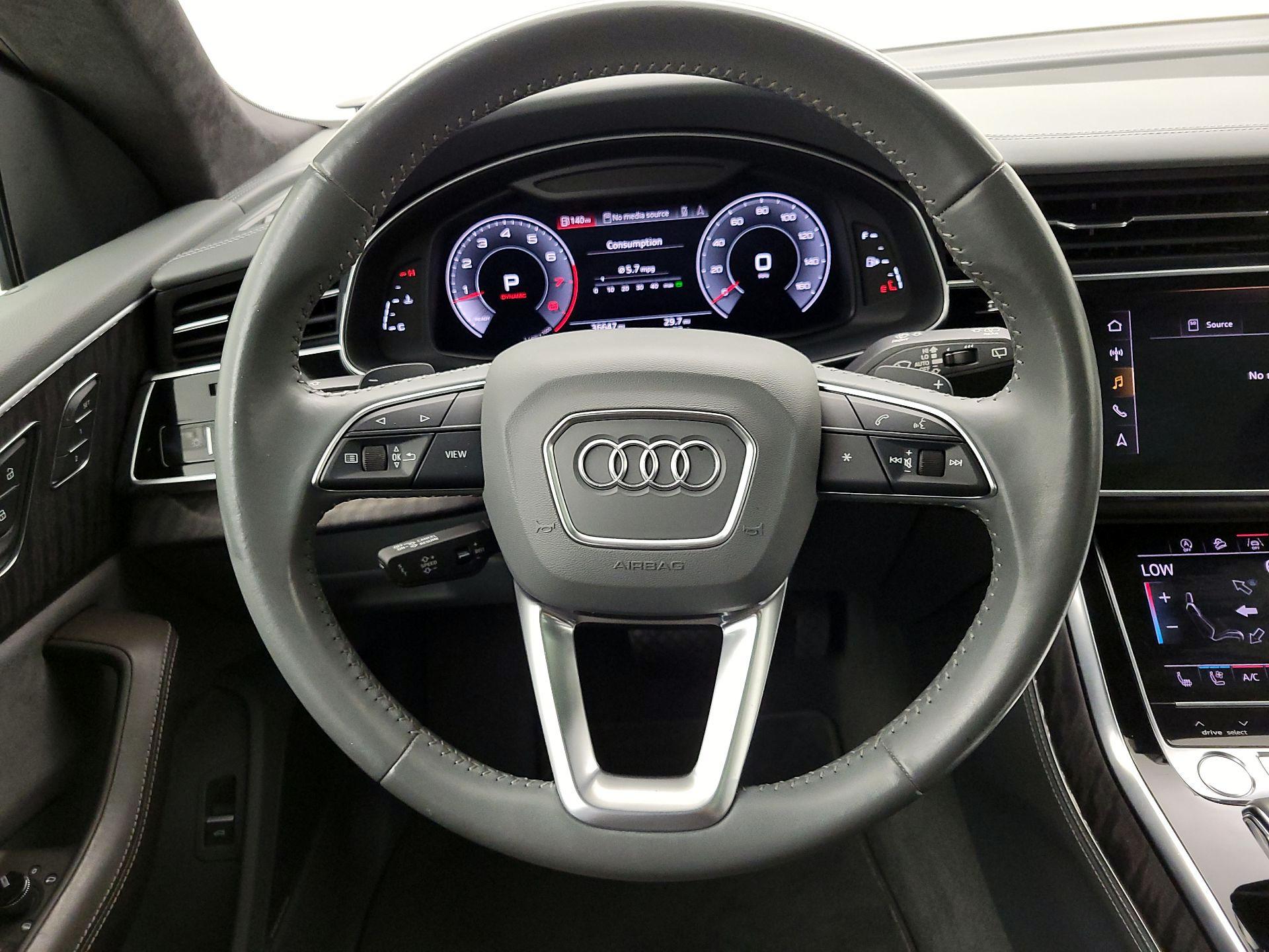 Thumbnail: 2019 Audi Q8 - 10
