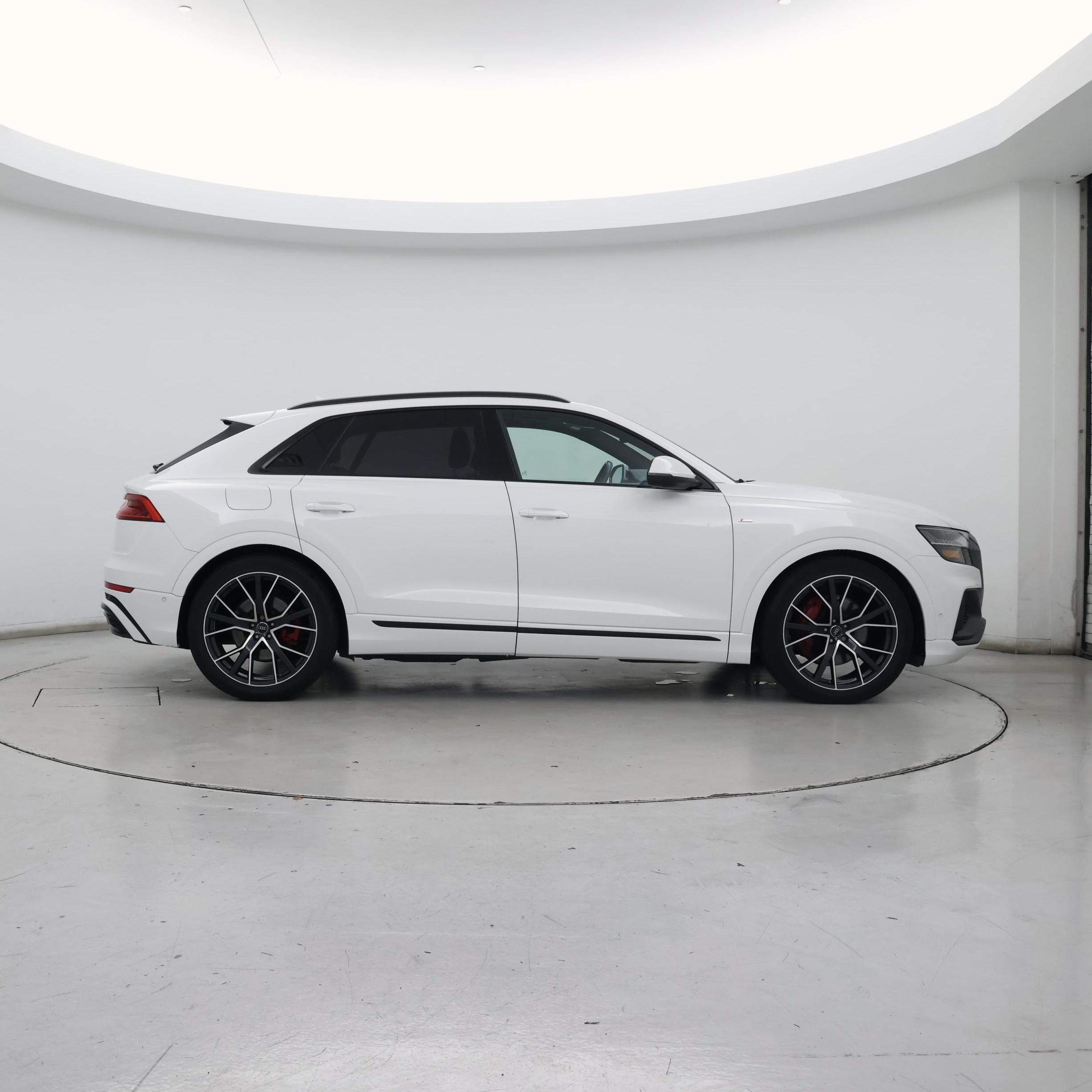 Thumbnail: 2019 Audi Q8 - 7