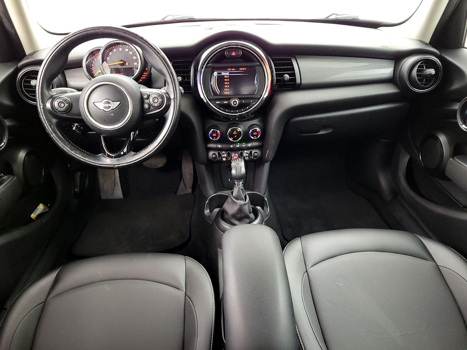Thumbnail: 2017 MINI Cooper Hardtop - 9