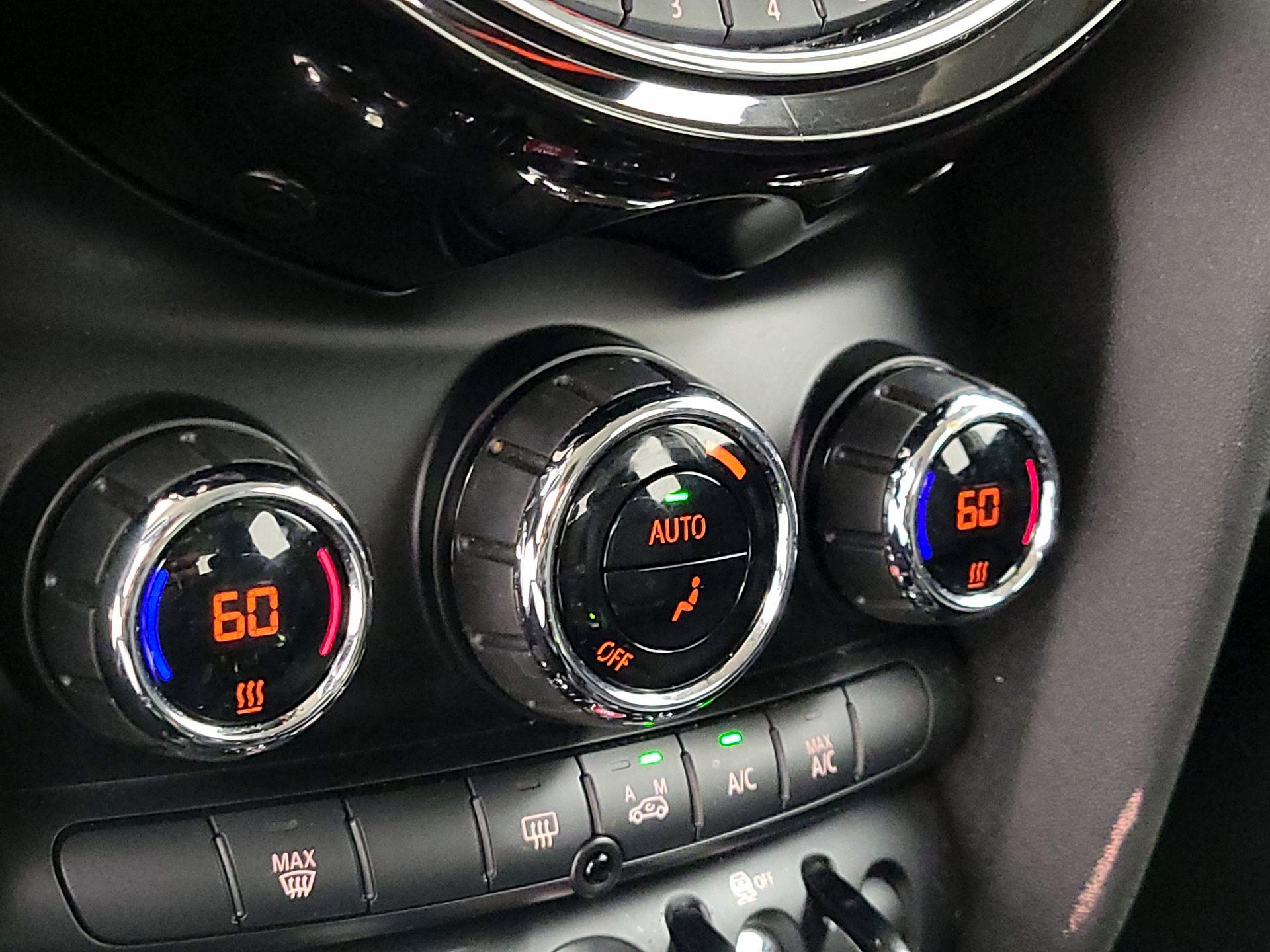 Thumbnail: 2017 MINI Cooper Hardtop - 15