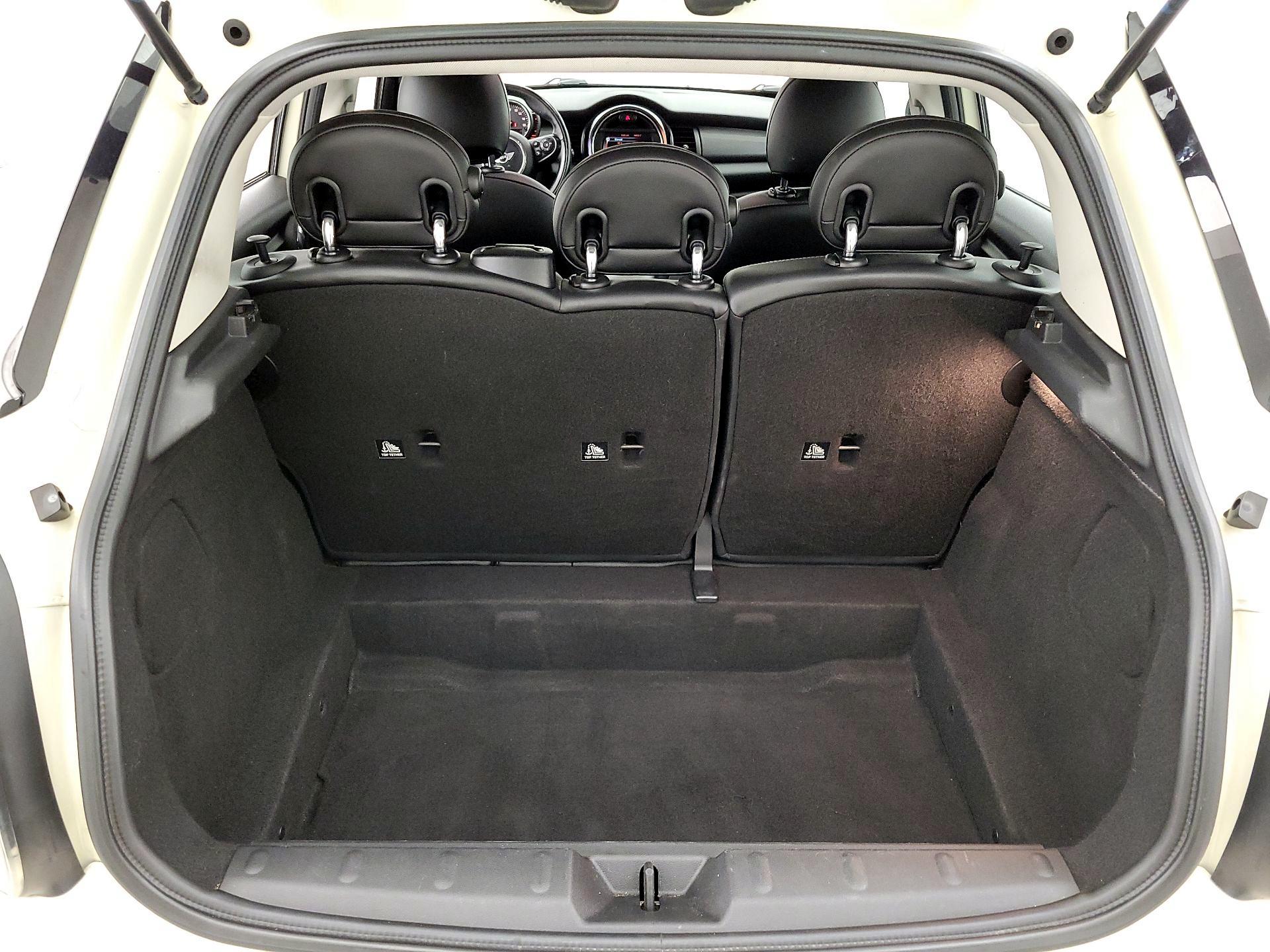 Thumbnail: 2017 MINI Cooper Hardtop - 19