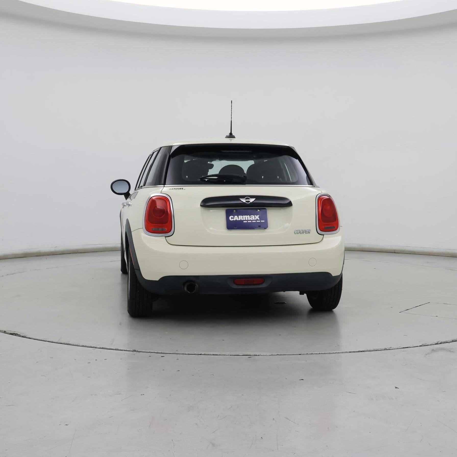 Thumbnail: 2017 MINI Cooper Hardtop - 6