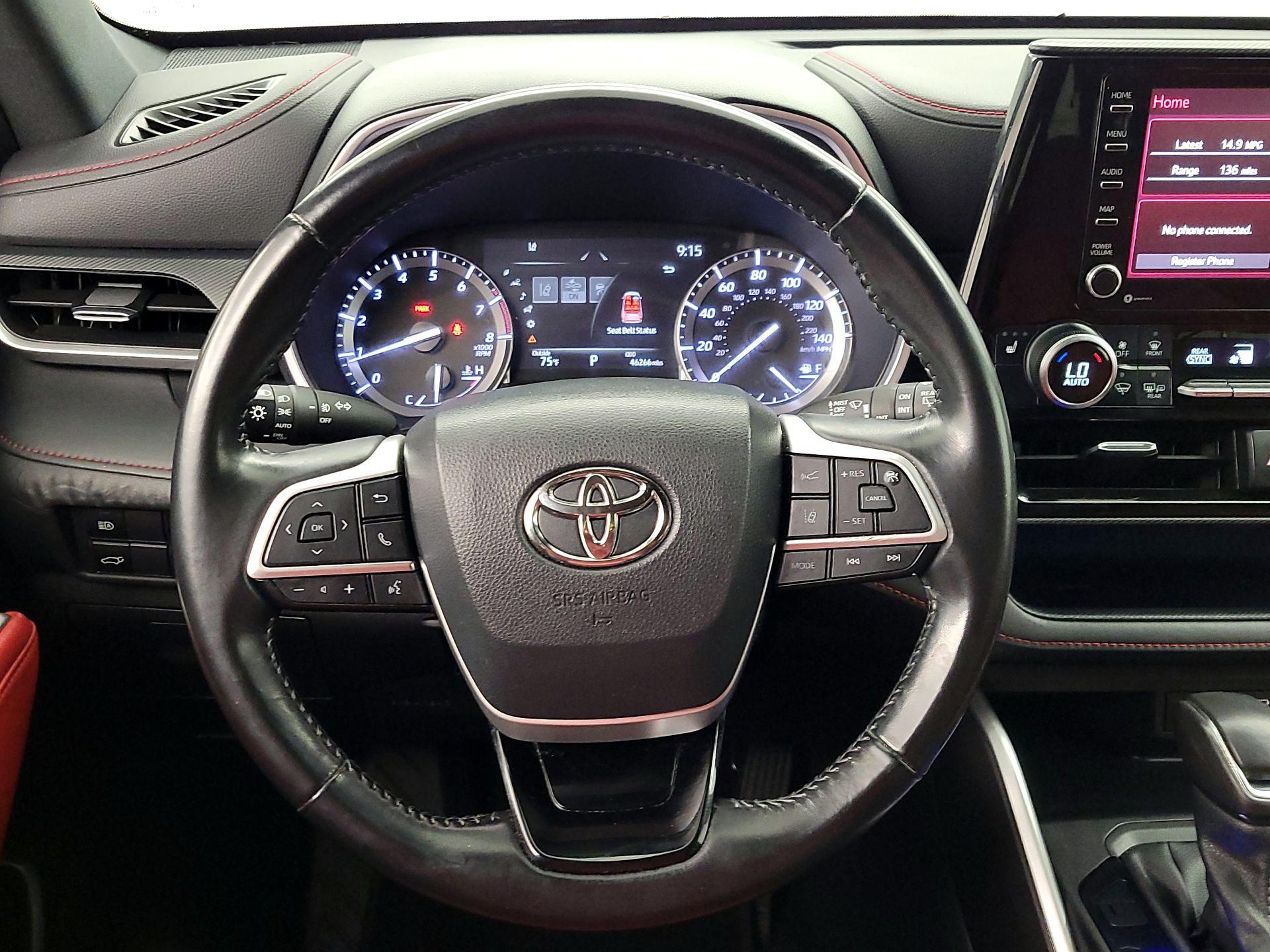 Thumbnail: 2022 Toyota Highlander - 10