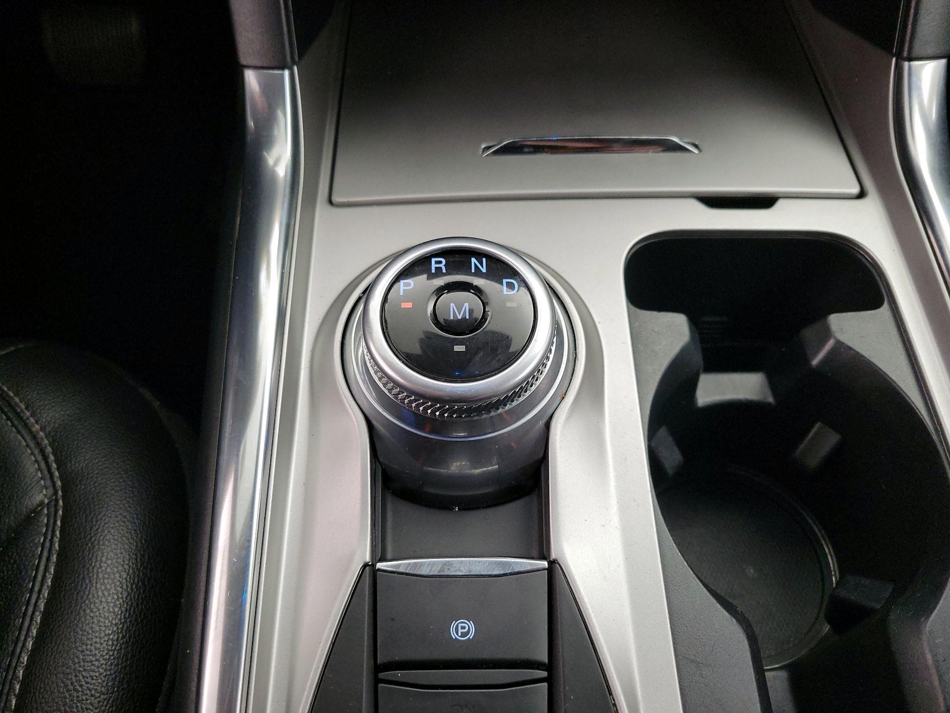 Thumbnail: 2020 Ford Explorer - 17