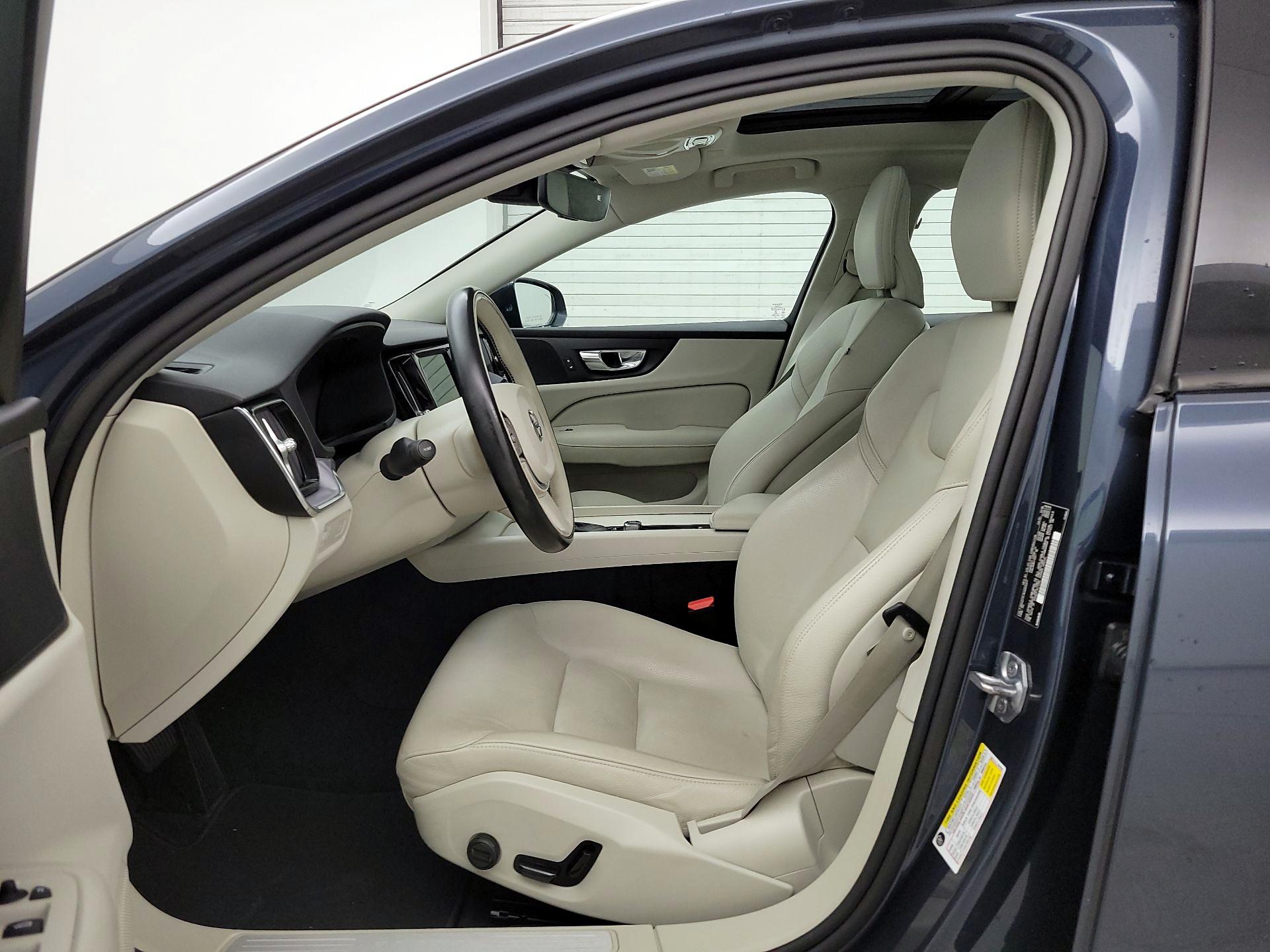 Thumbnail: 2019 Volvo S60 - 11