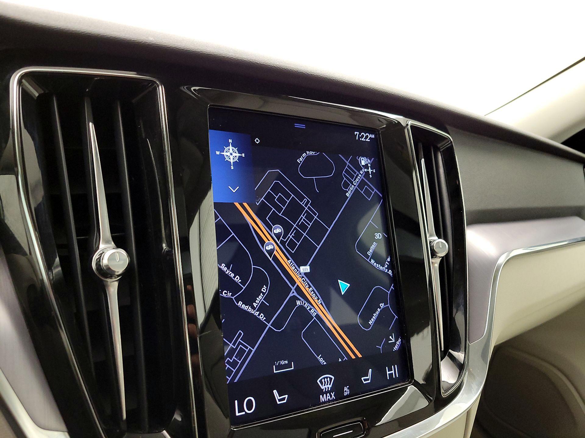 Thumbnail: 2019 Volvo S60 - 14