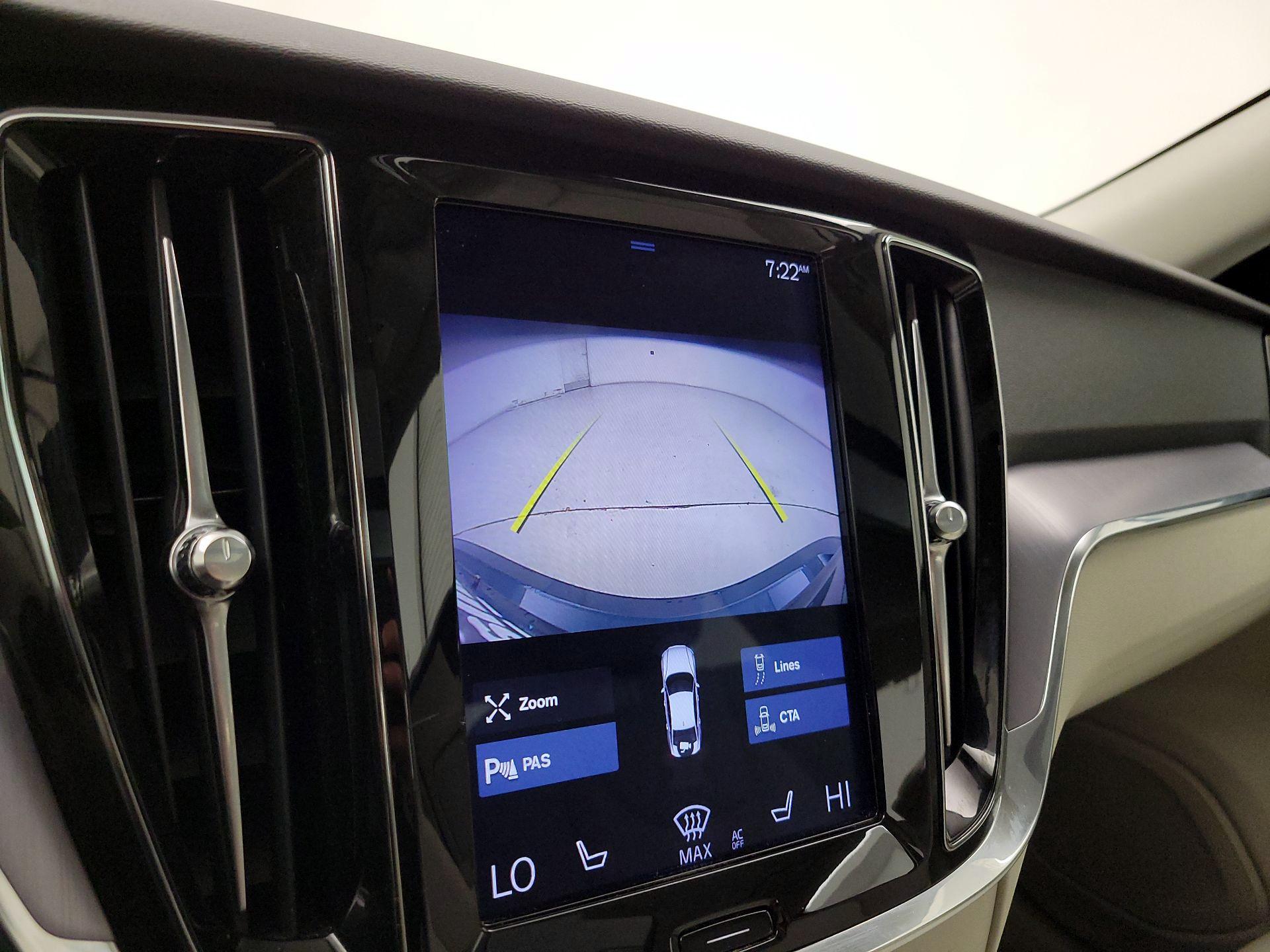 Thumbnail: 2019 Volvo S60 - 15