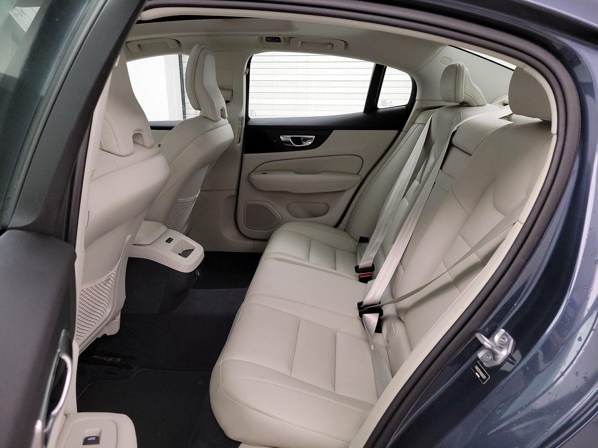 Thumbnail: 2019 Volvo S60 - 20
