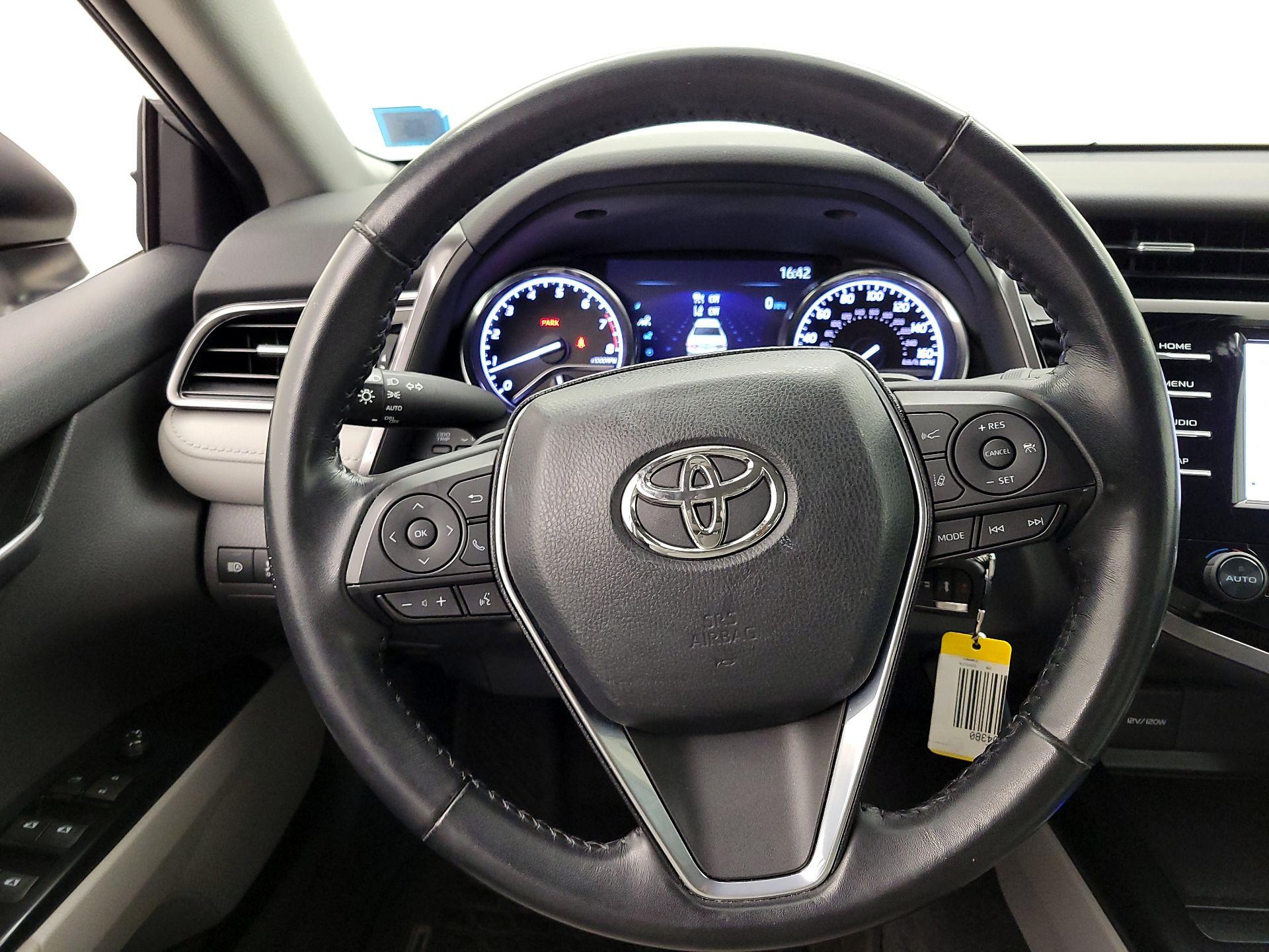 Thumbnail: 2020 Toyota Camry - 10