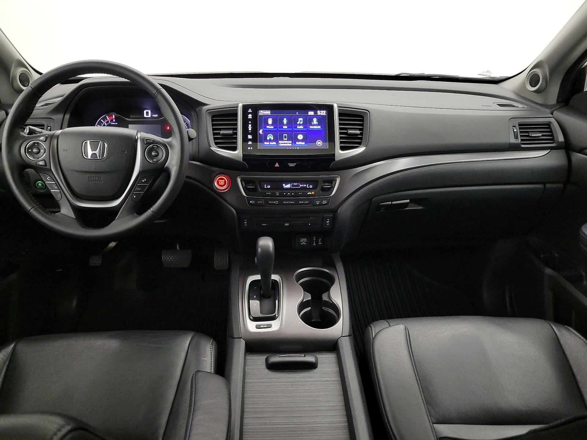 Thumbnail: 2017 Honda Pilot - 9